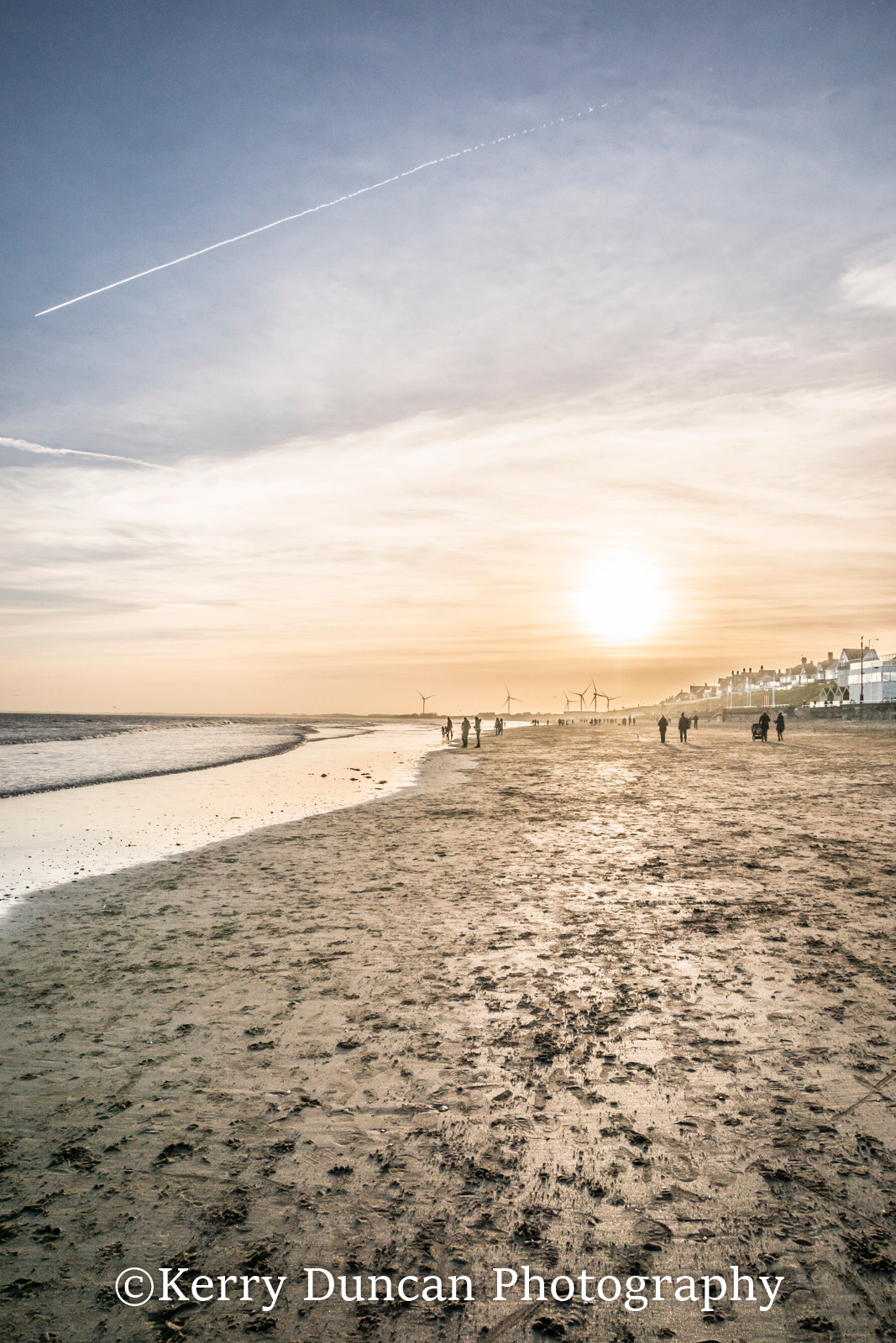 Sony ILCA-77M2 sample photo. The sun goes down on bridlington photography