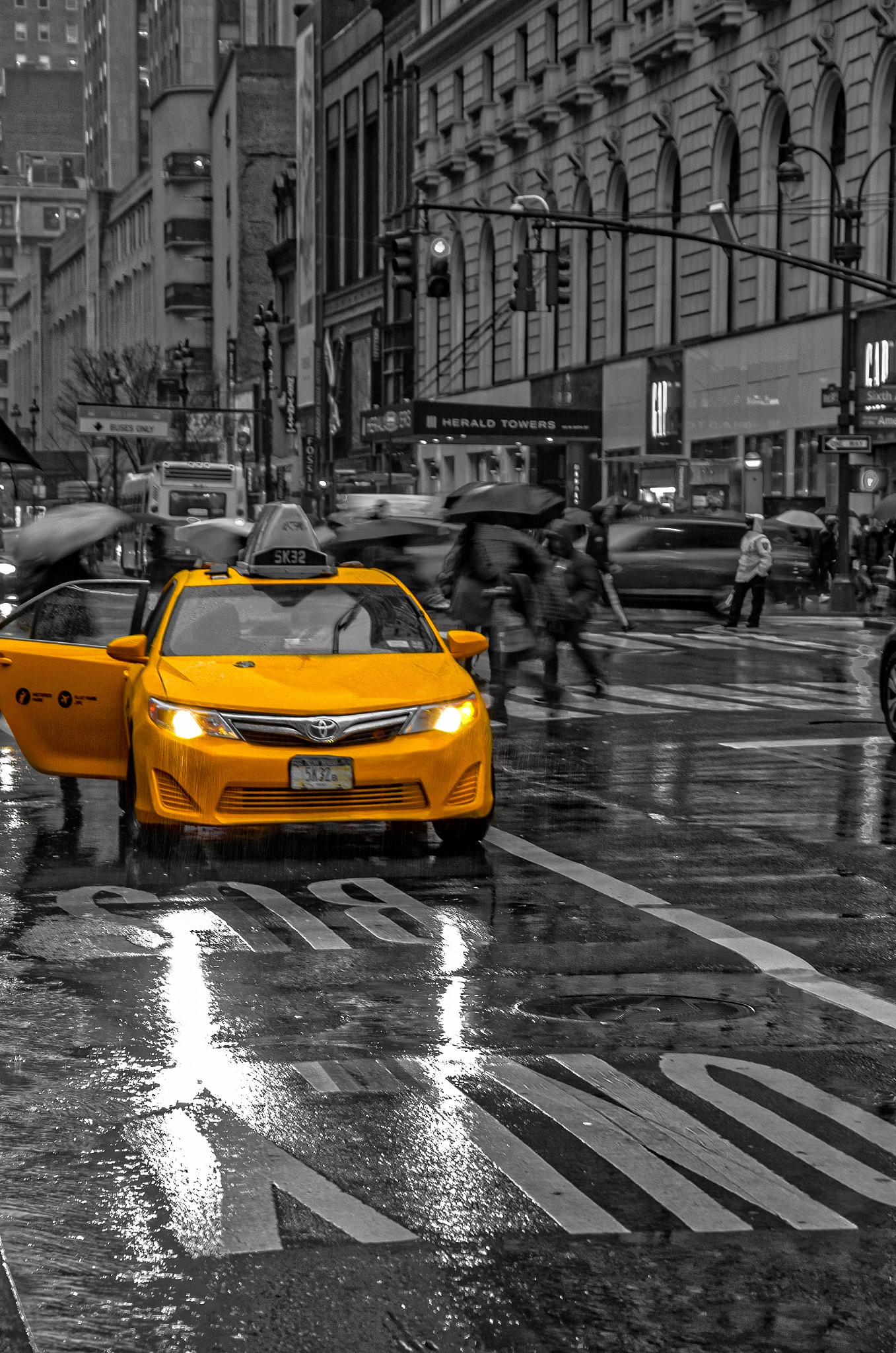 Pentax K-5 II sample photo. Taxi photography