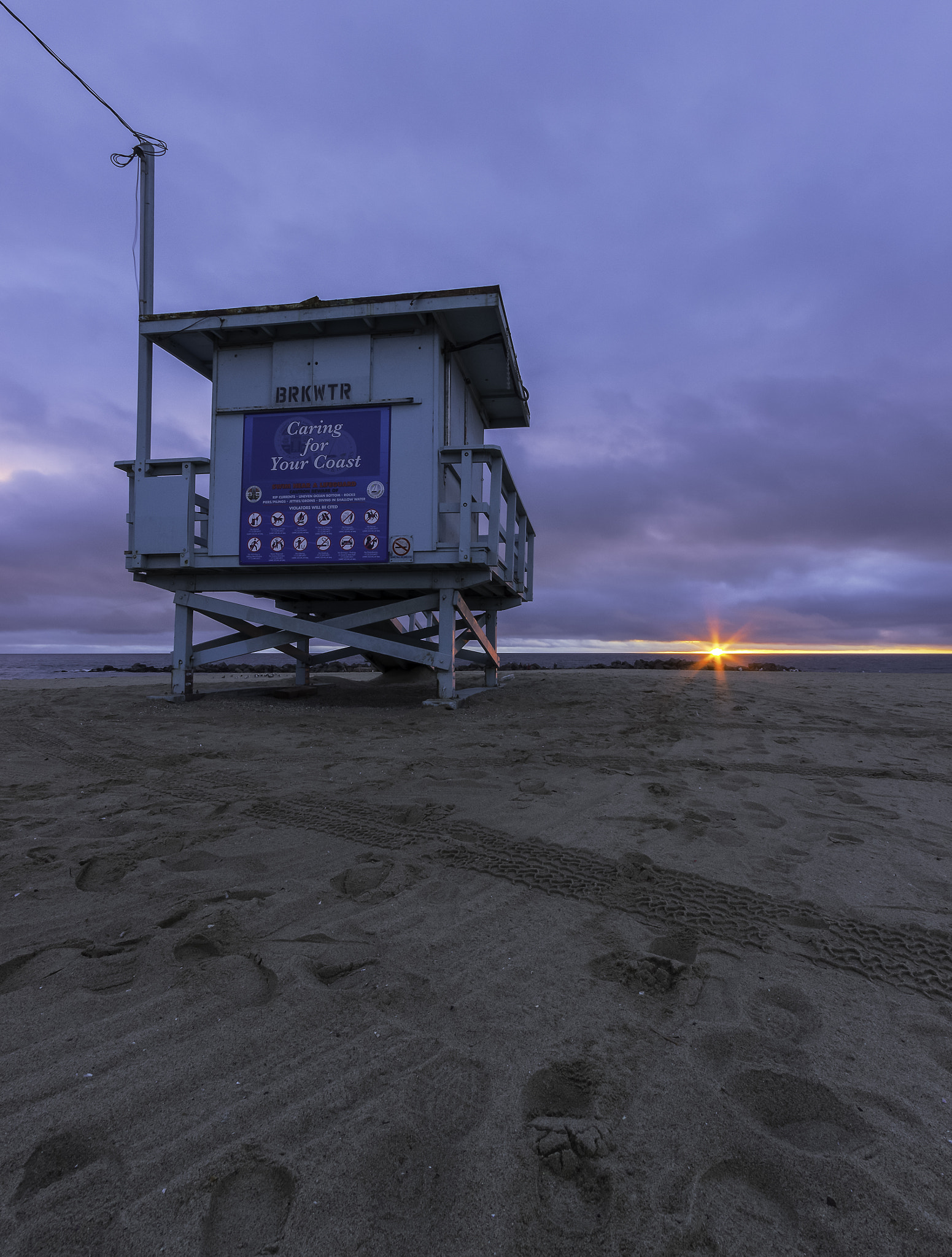 Canon EF-S 10-22mm F3.5-4.5 USM sample photo. Cloudy sunset photography