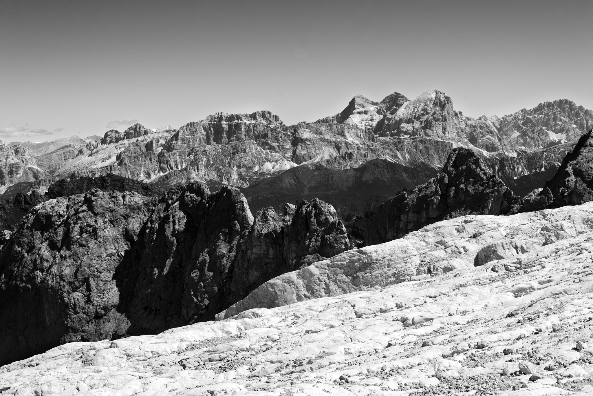 Minolta/Sony AF 70-200mm F2.8 G sample photo. White dolomite photography