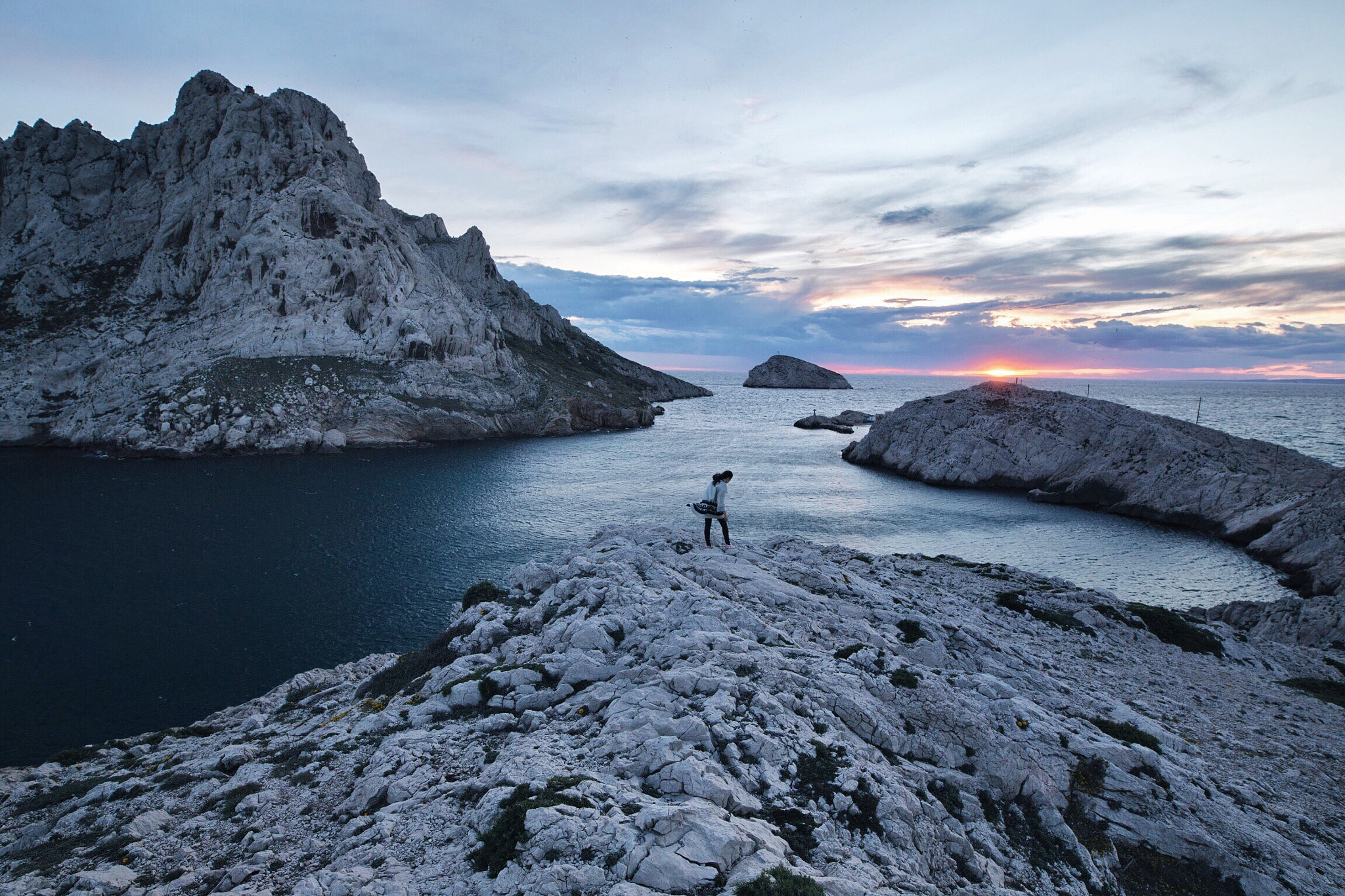 Canon EOS 6D + Sigma 20mm F1.4 DG HSM Art sample photo. Winter sunset in the calanques photography