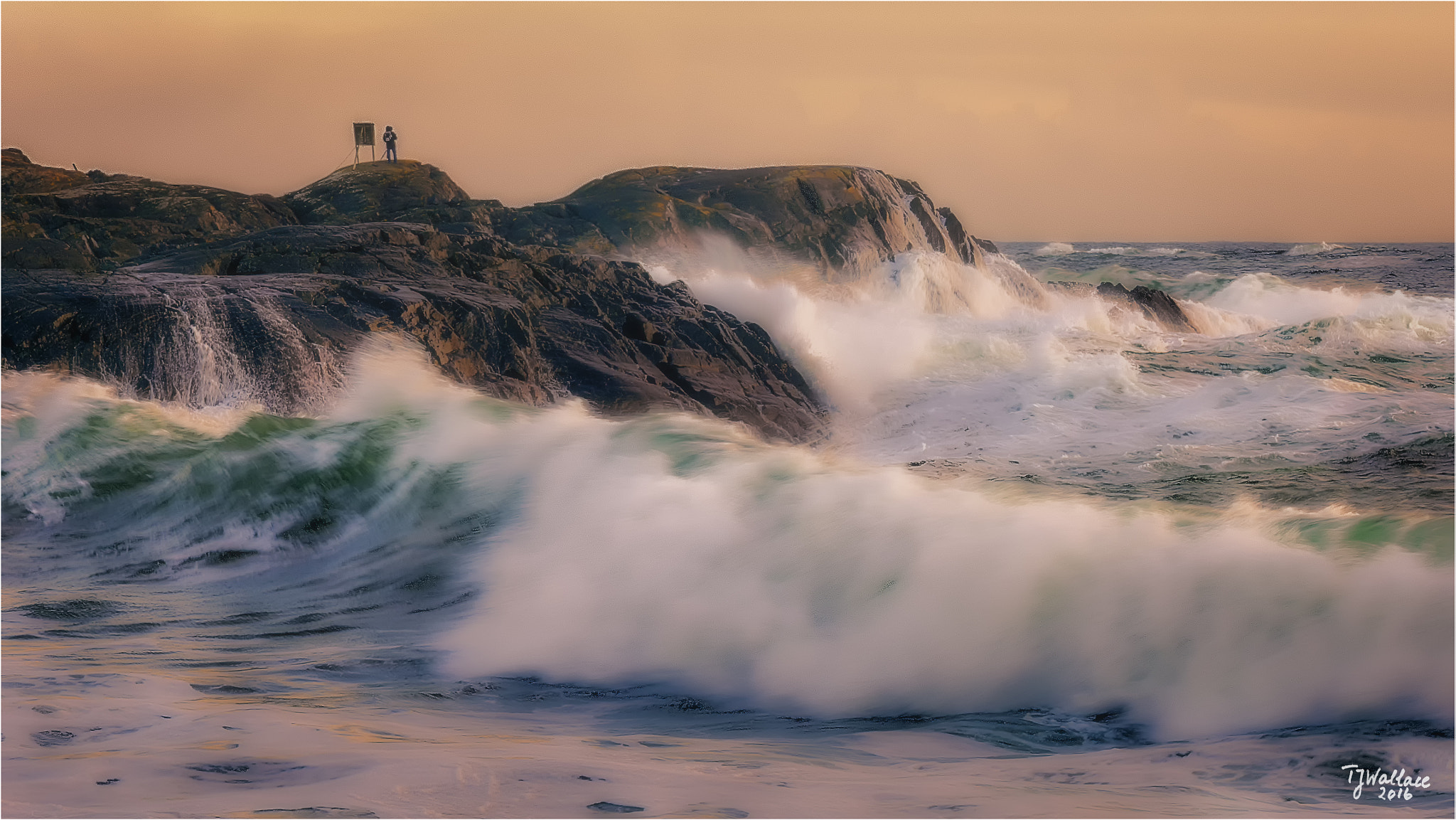 Sigma 50-150mm F2.8 EX APO DC HSM II sample photo. Winter waves photography