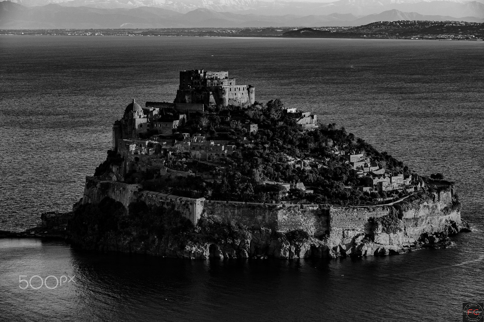 Canon EF 28-300mm F3.5-5.6L IS USM sample photo. Castello aragonese... photography
