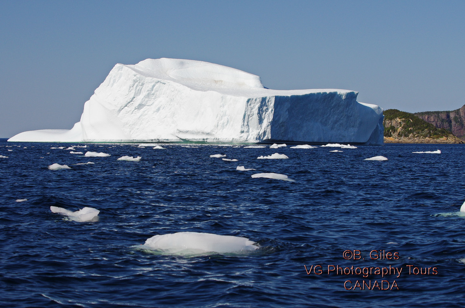Pentax smc DA* 60-250mm F4.0 ED (IF) SDM sample photo. Iceberg dismantling photography