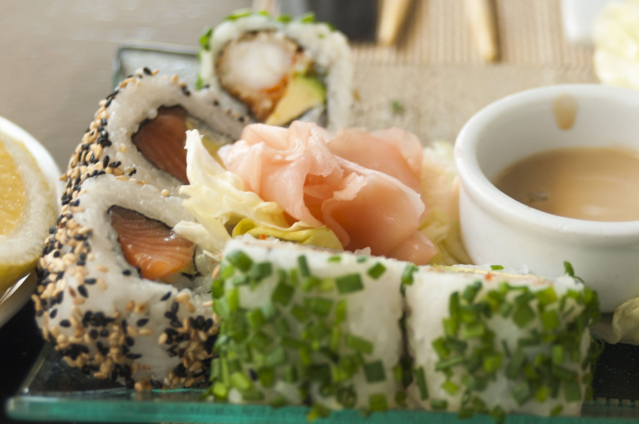 Nikon D90 + AF Zoom-Nikkor 35-70mm f/3.3-4.5 sample photo. Sushi photography