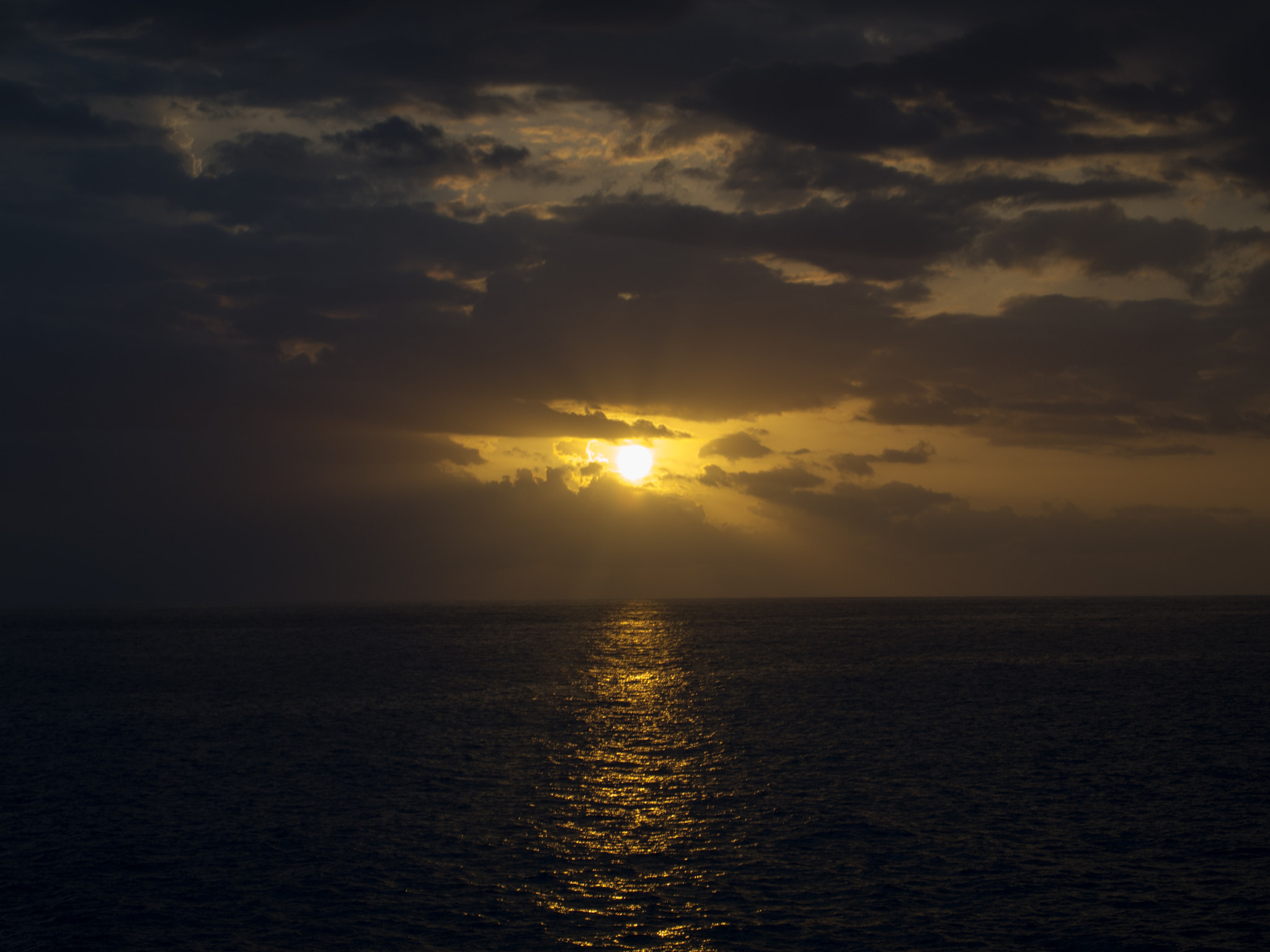 Olympus PEN E-PL1 sample photo. Sunset from the morning lounge photography