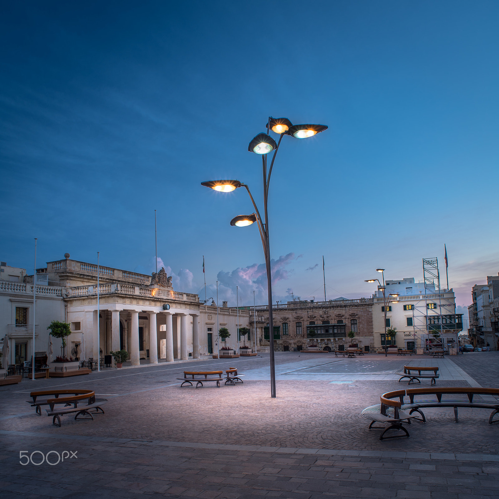 Nikon D750 + Nikon AF Nikkor 20mm F2.8D sample photo. Valletta morning photography