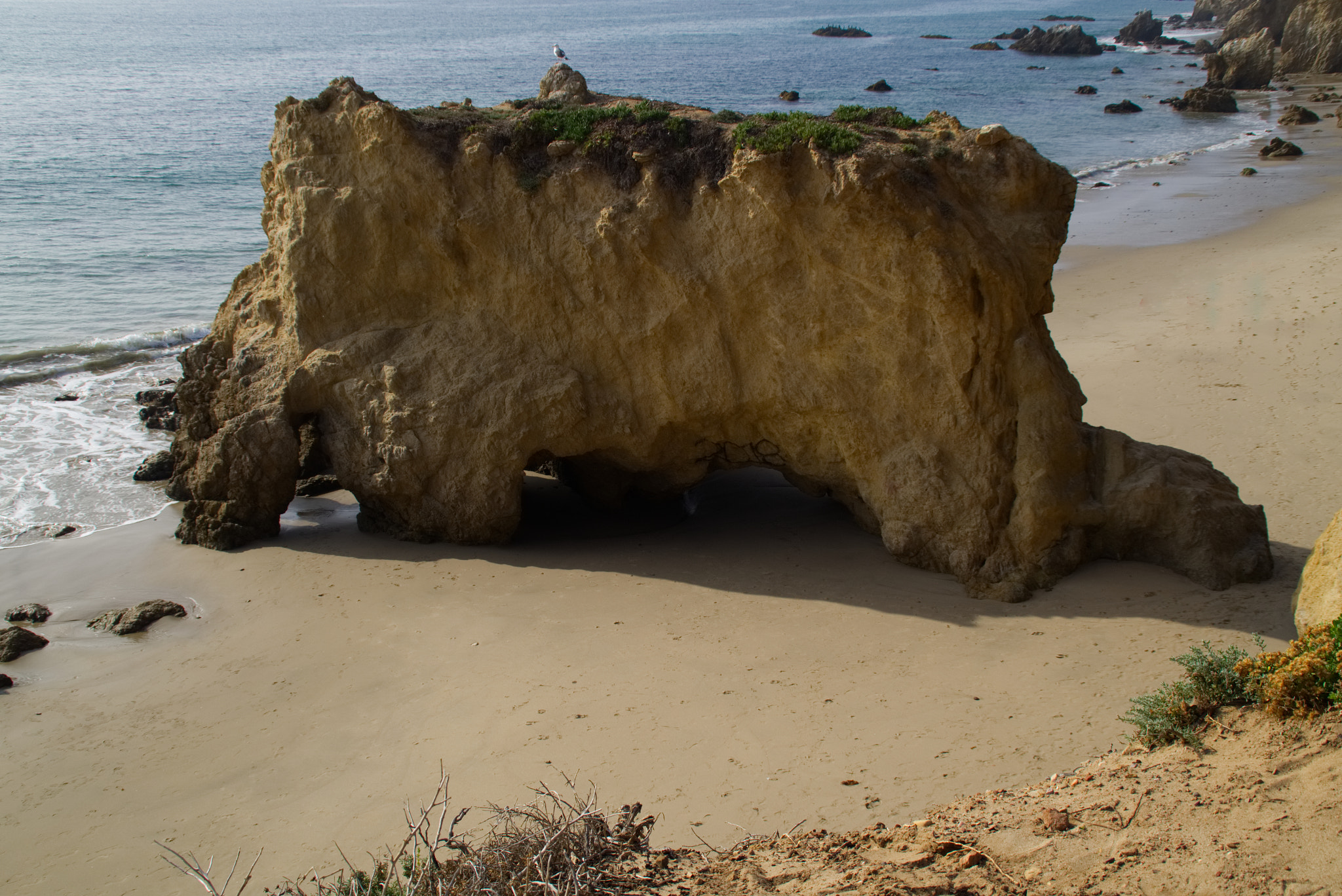 Sony DT 18-200mm F3.5-6.3 sample photo. El matador beach photography