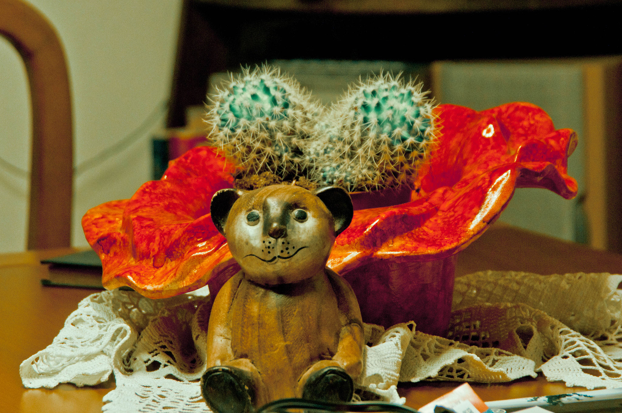 Nikon D300 sample photo. Bear on table photography