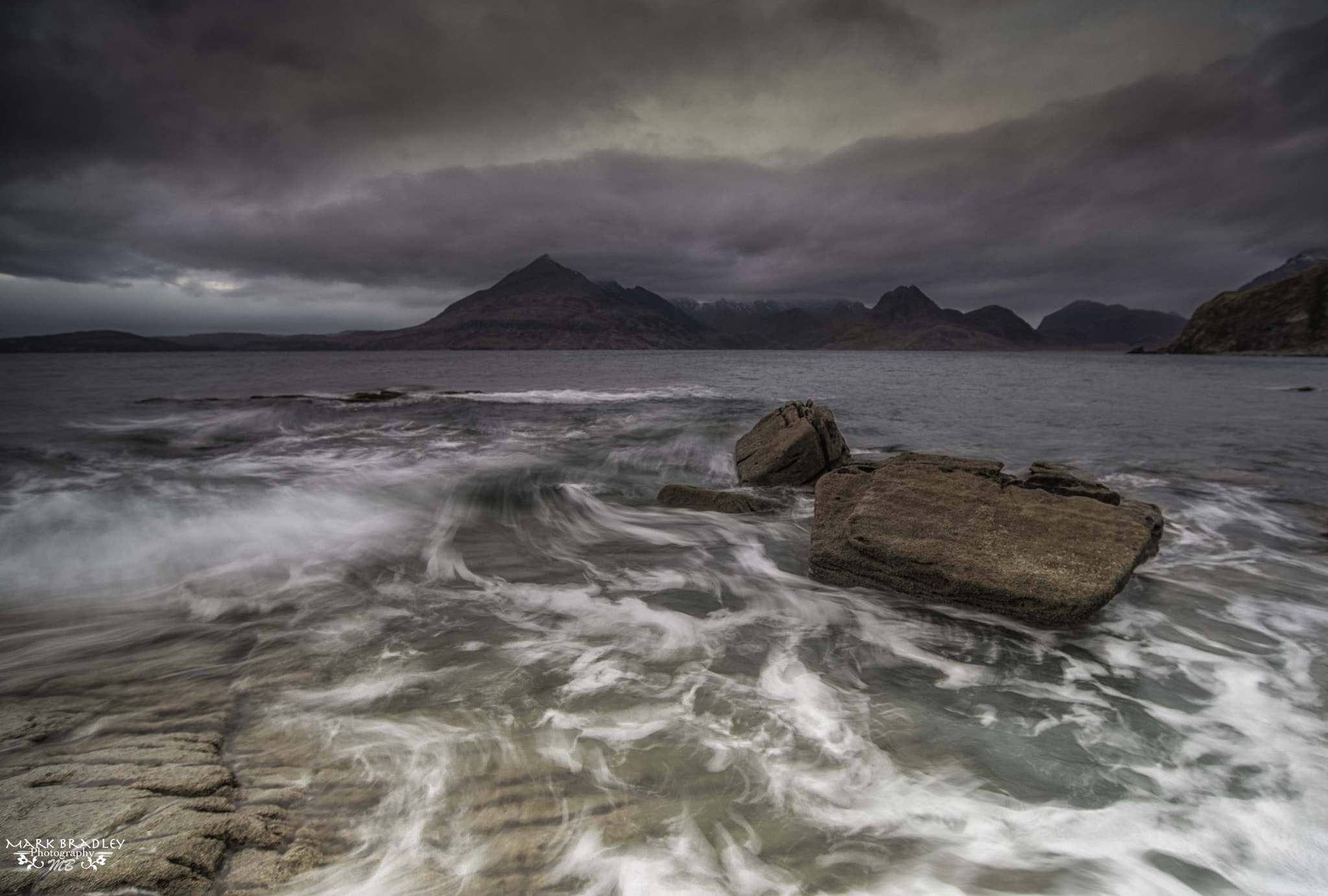 Nikon AF-S Nikkor 18-35mm F3.5-4.5G ED sample photo. Elgol photography