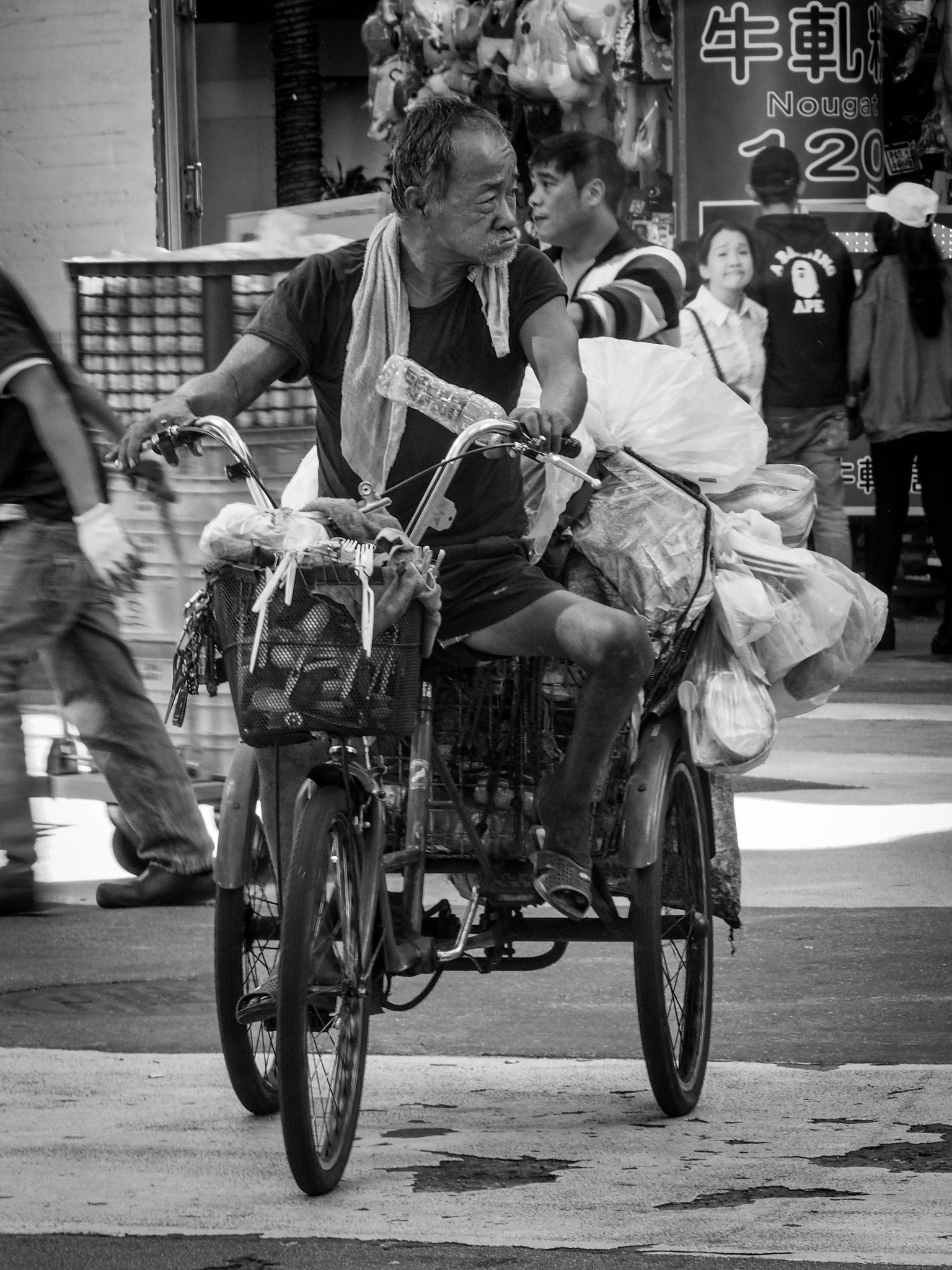 Olympus OM-D E-M5 II sample photo. Streets of taipei no02 photography