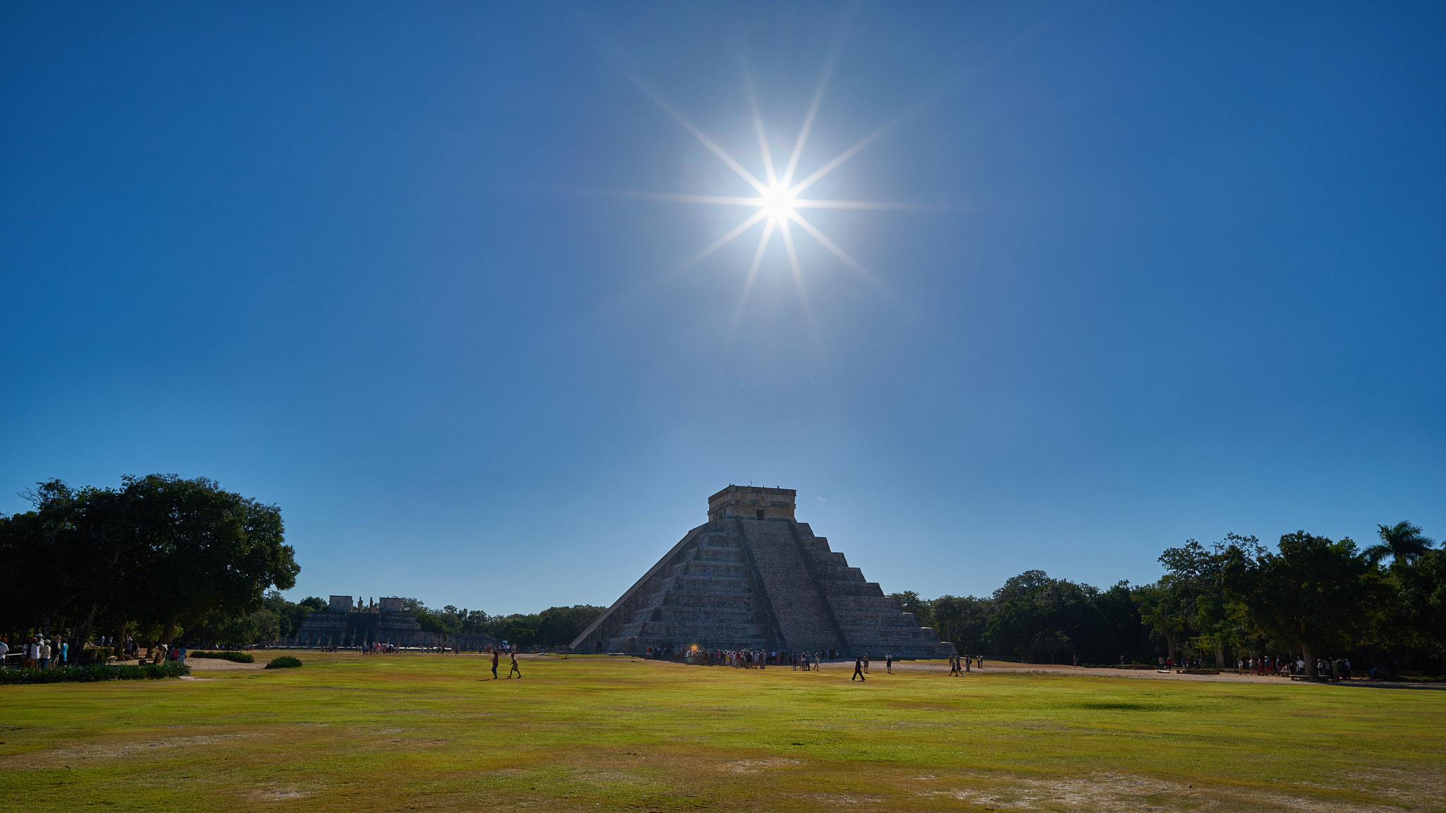 Sony a7R II + ZEISS Loxia 21mm F2.8 sample photo. Sunstar over chichen itza photography