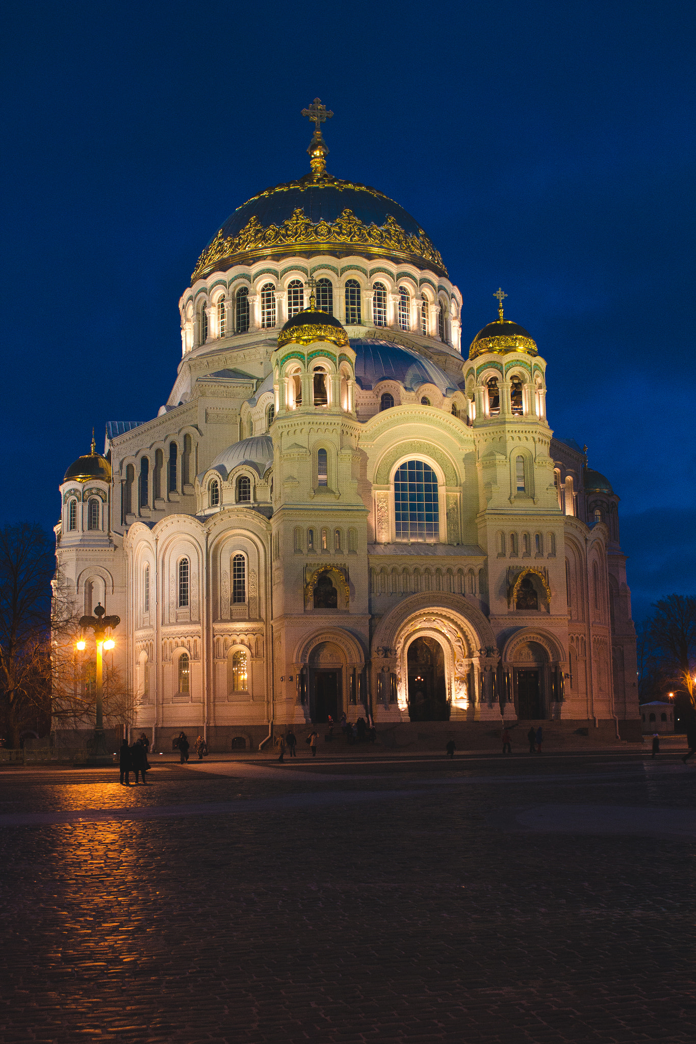 Canon EOS 60D + Canon EF 28mm F1.8 USM sample photo. Kronstadt naval cathedral photography