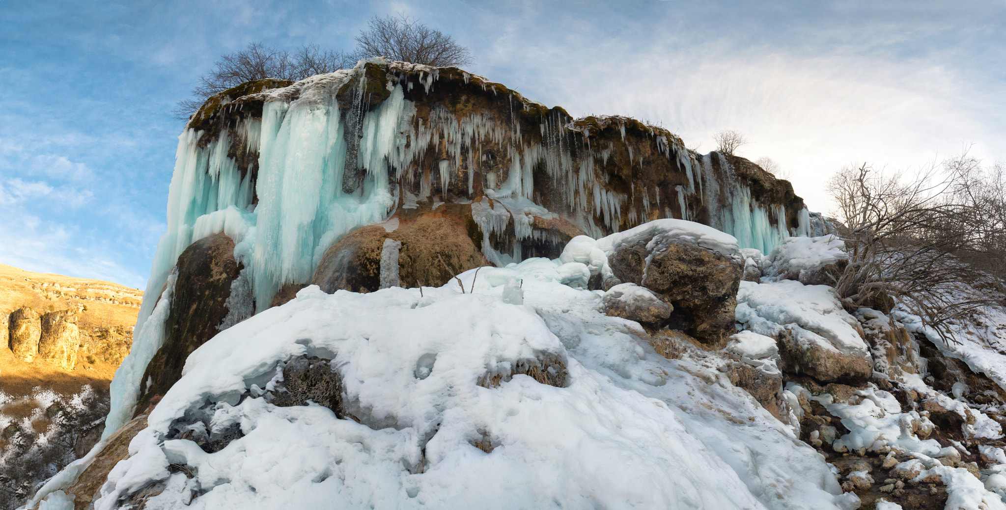 Samyang 14mm F2.8 ED AS IF UMC sample photo. Waterfall gedmish photography
