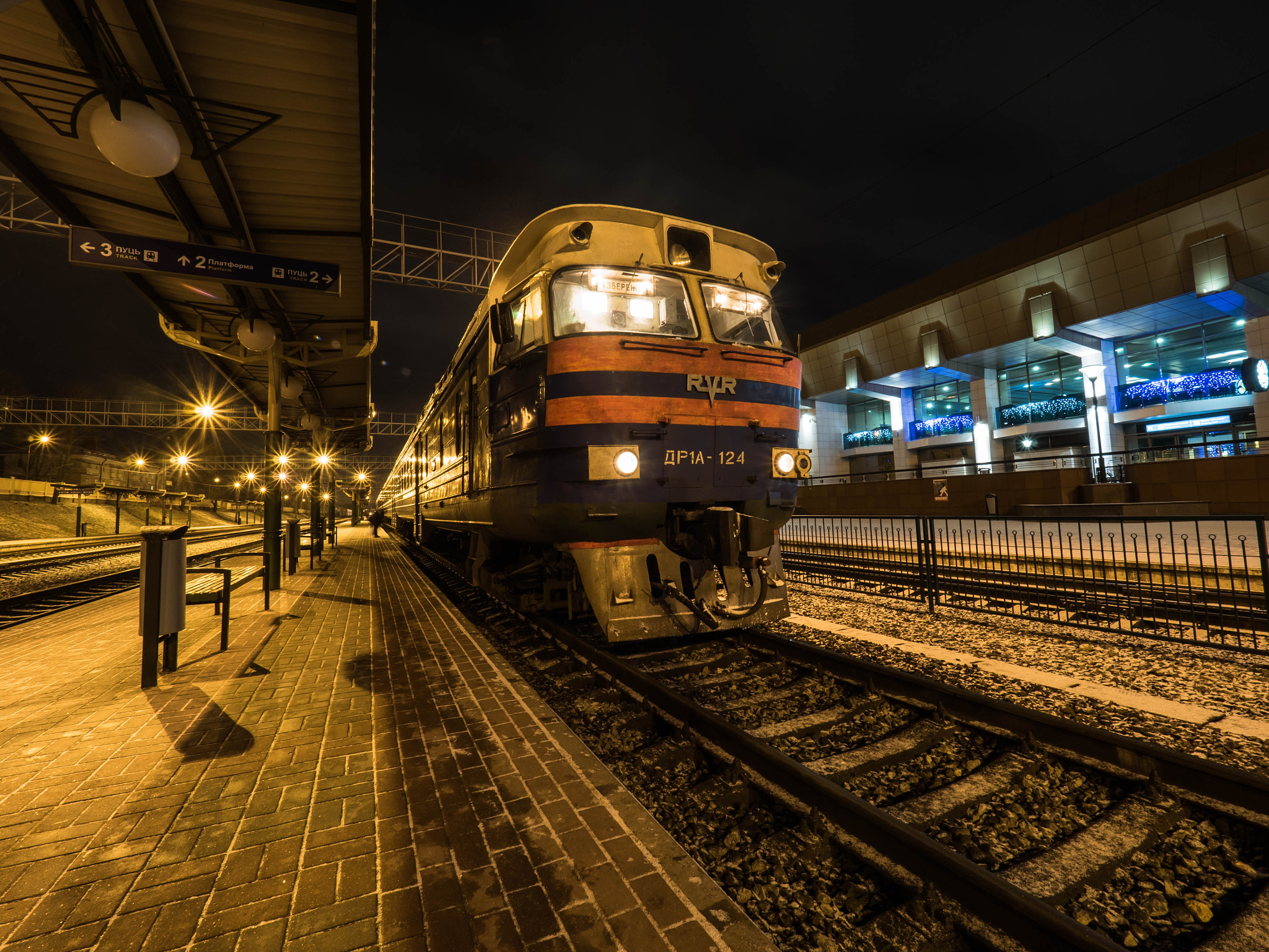 Panasonic Lumix DMC-GH4 + Olympus M.Zuiko Digital ED 7-14mm F2.8 PRO sample photo. Railway station in grodno photography