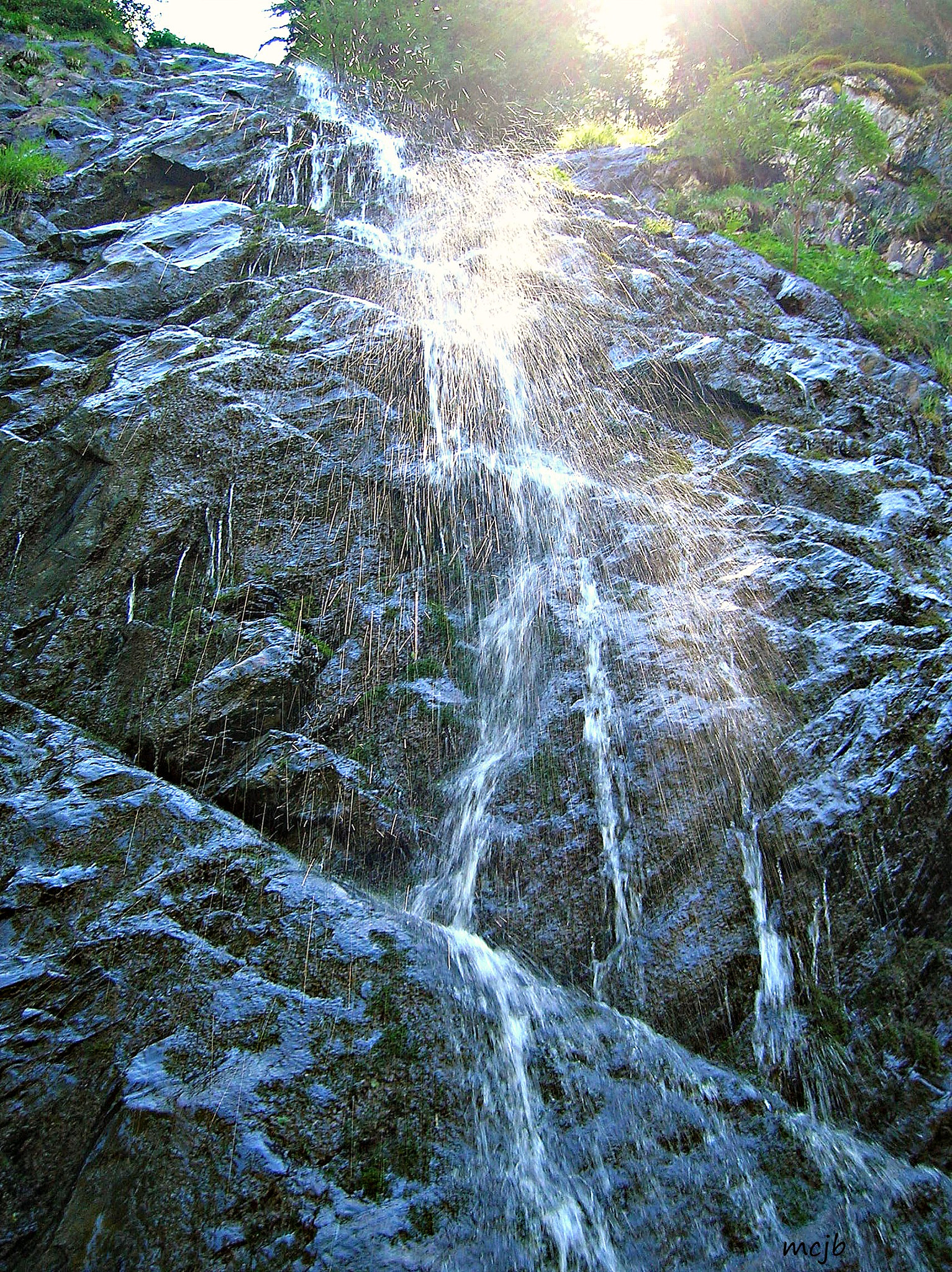 Nikon E4600 sample photo. Stream of water and light photography