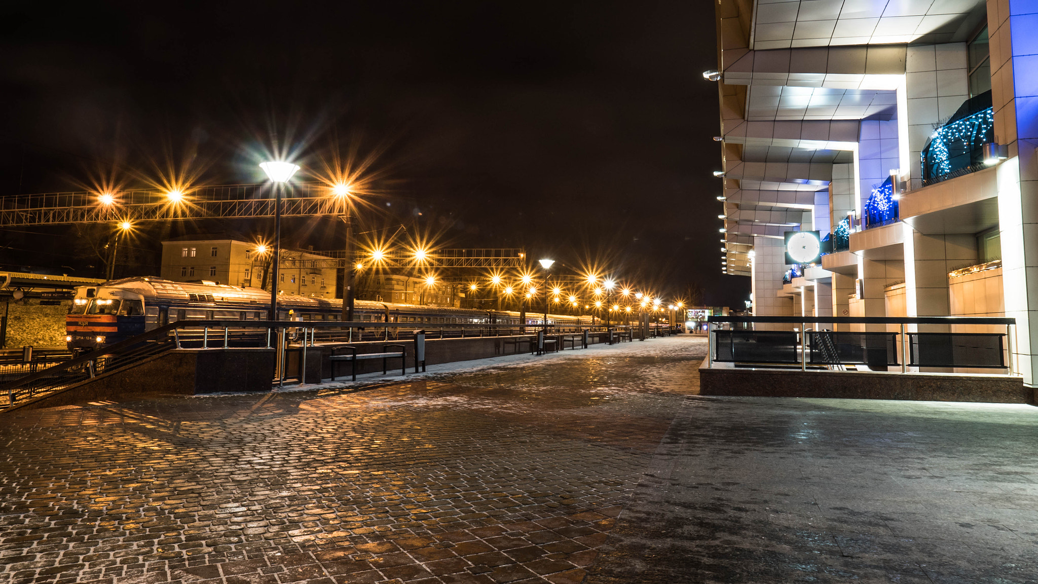 Panasonic Lumix DMC-GH4 + Olympus M.Zuiko Digital ED 7-14mm F2.8 PRO sample photo. Grodno railway station photography