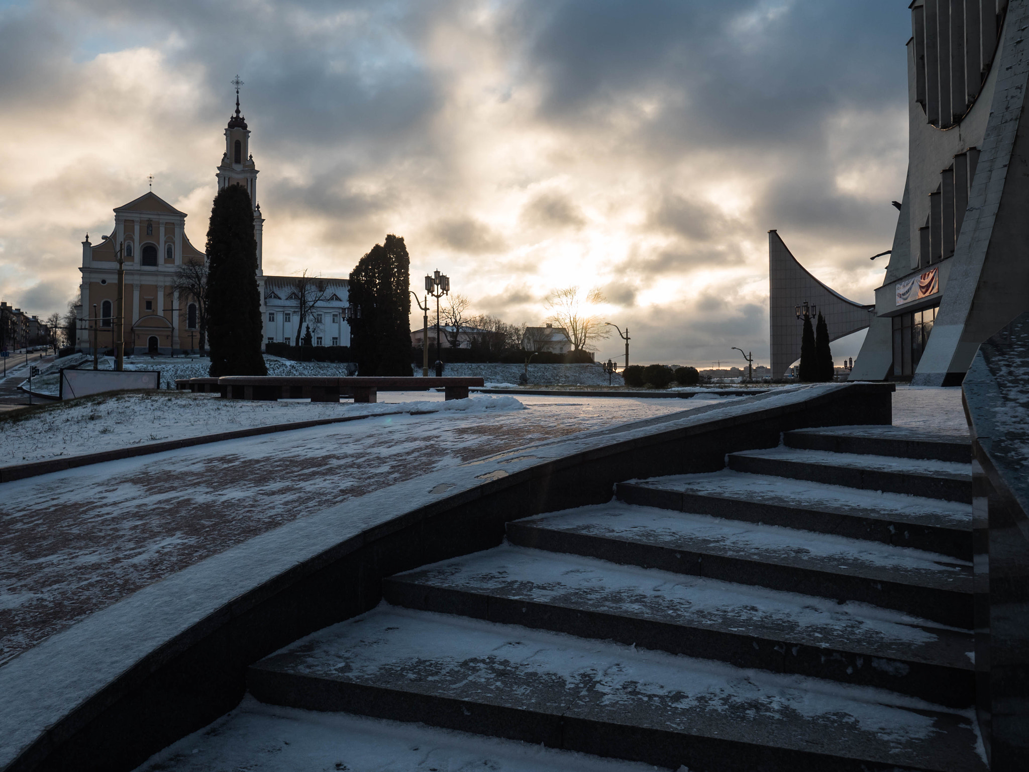 Panasonic Lumix DMC-GH4 + Olympus M.Zuiko Digital ED 7-14mm F2.8 PRO sample photo. Stairs of grodno drama theatre photography