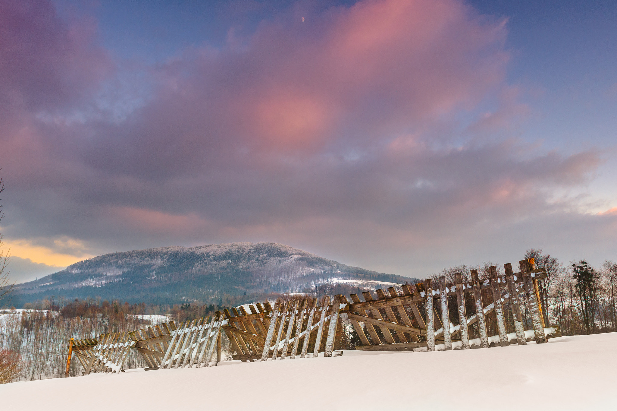 Sigma 24mm F1.8 EX DG Aspherical Macro sample photo. Landscape of winter in village in beskidy mountains at sunset. photography