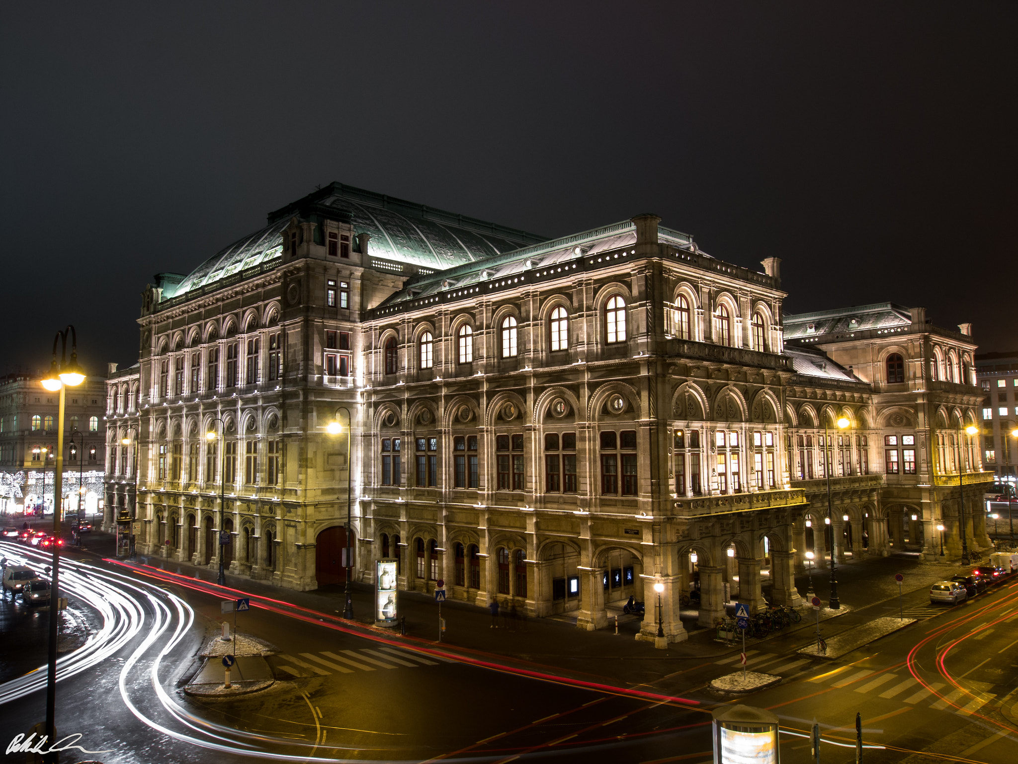 Panasonic Lumix DMC-G3 + OLYMPUS M.9-18mm F4.0-5.6 sample photo. Opera in vienna photography