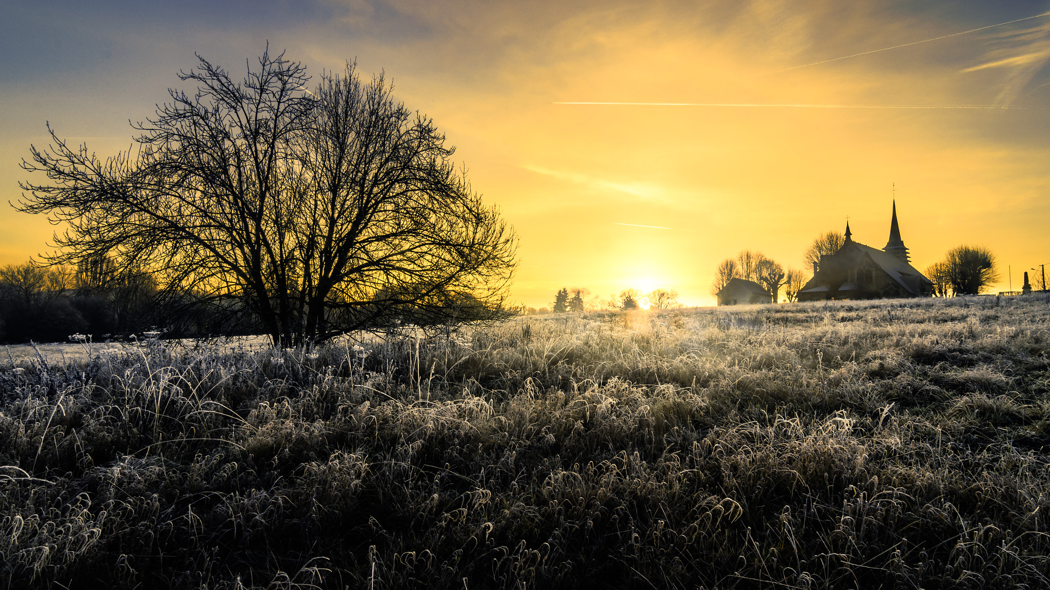 Tokina AT-X Pro 11-16mm F2.8 DX sample photo. Rising photography