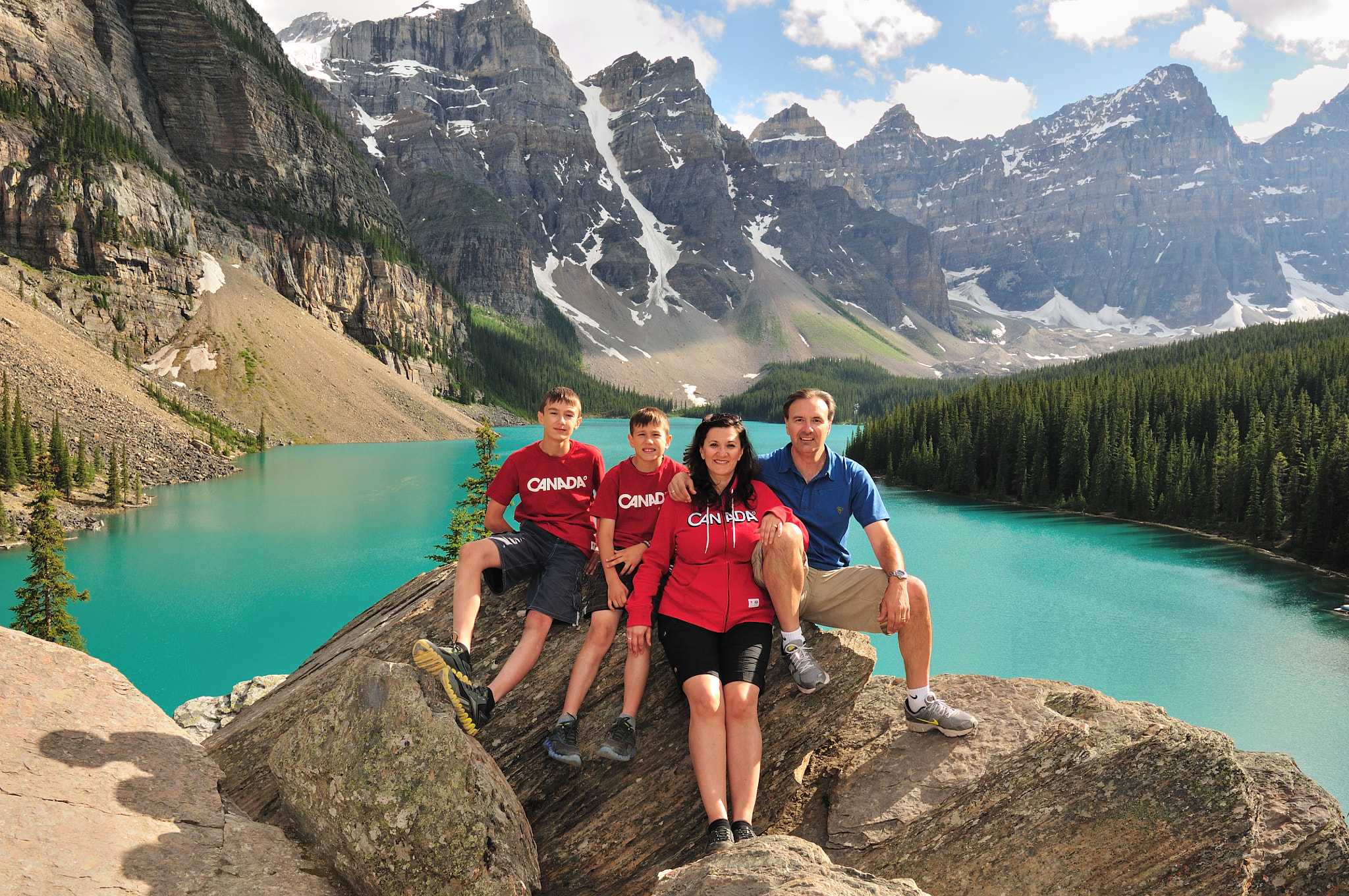 Nikon AF-S Nikkor 16-35mm F4G ED VR sample photo. Moraine lake, banff national park, canada photography