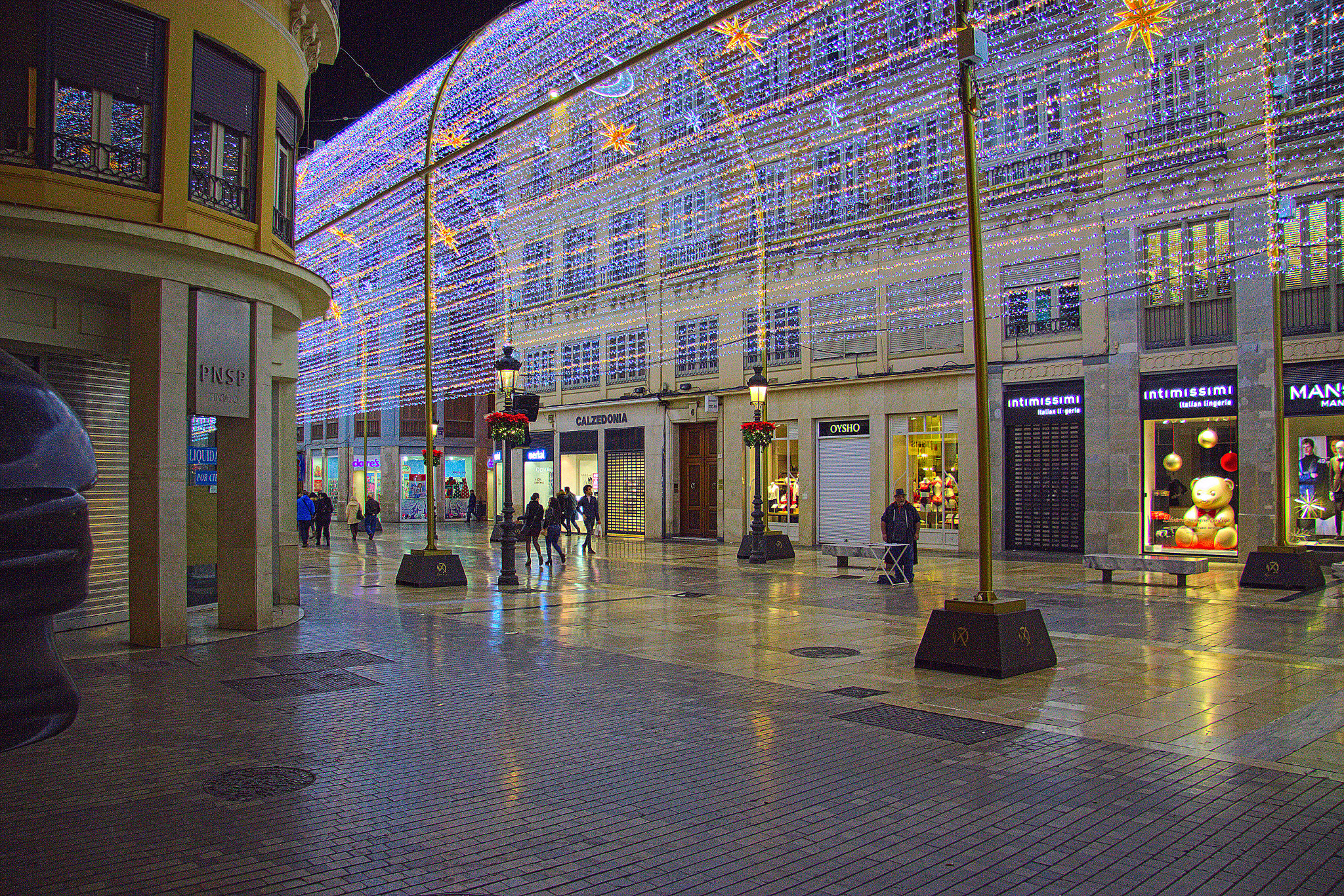 Canon EF-S 17-85mm F4-5.6 IS USM sample photo. Malaga photography