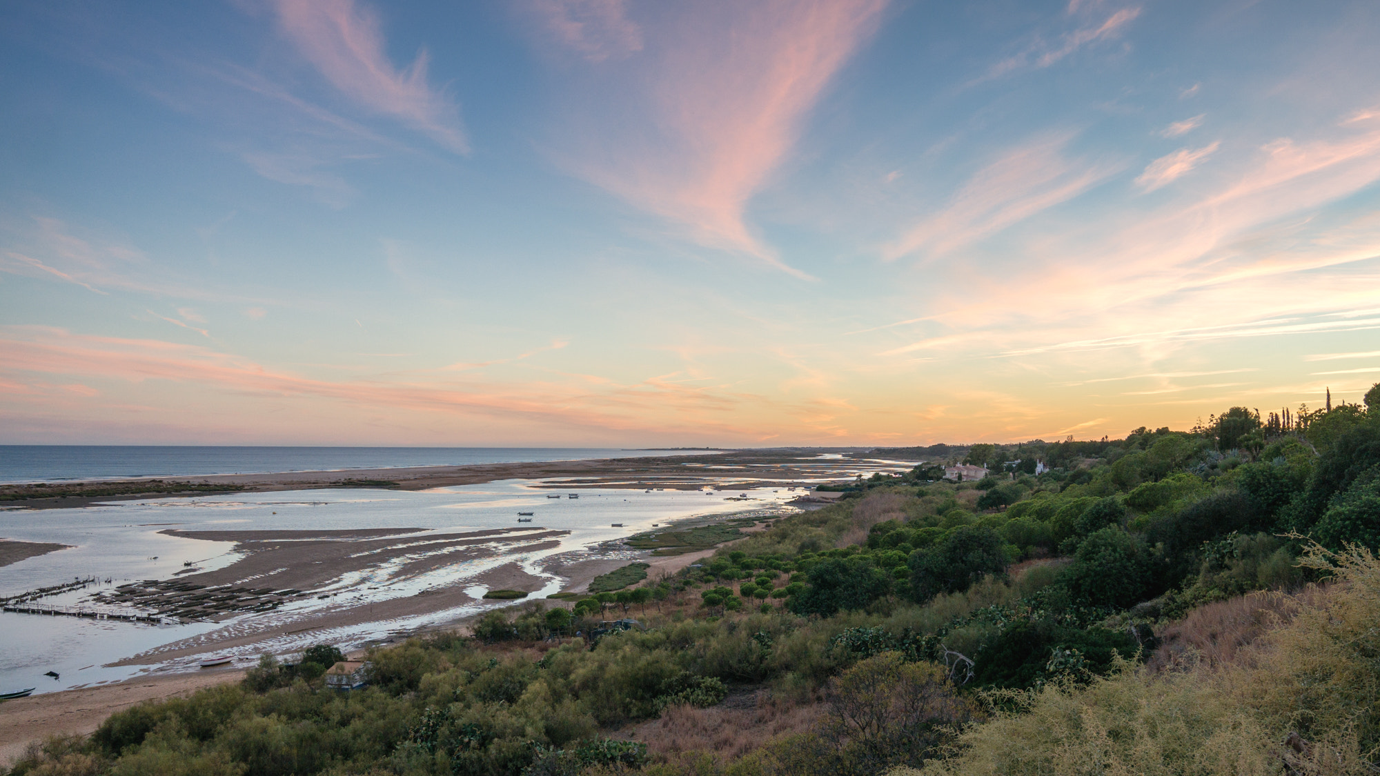 16-35mm F4 ZA OSS sample photo. Sunset v photography