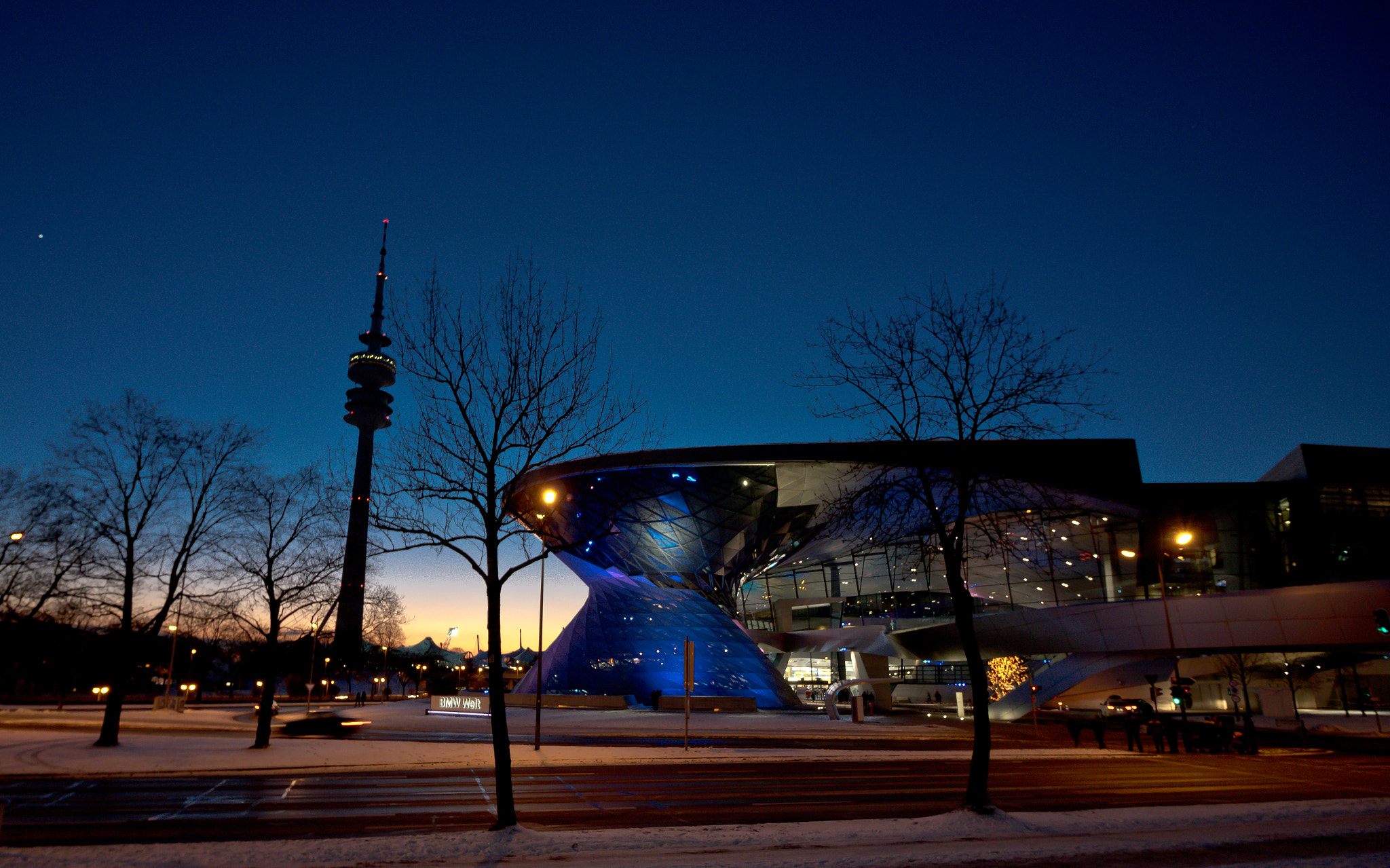 Canon EOS 750D (EOS Rebel T6i / EOS Kiss X8i) sample photo. Bmw museum and munich photography