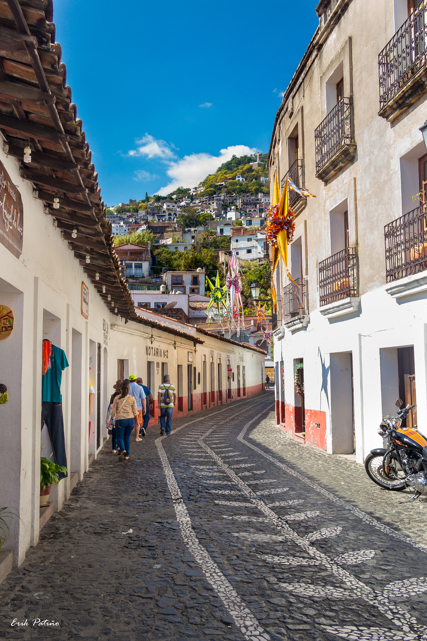 Samsung NX 20-50mm F3.5-5.6 ED sample photo. Calle de taxco gro photography