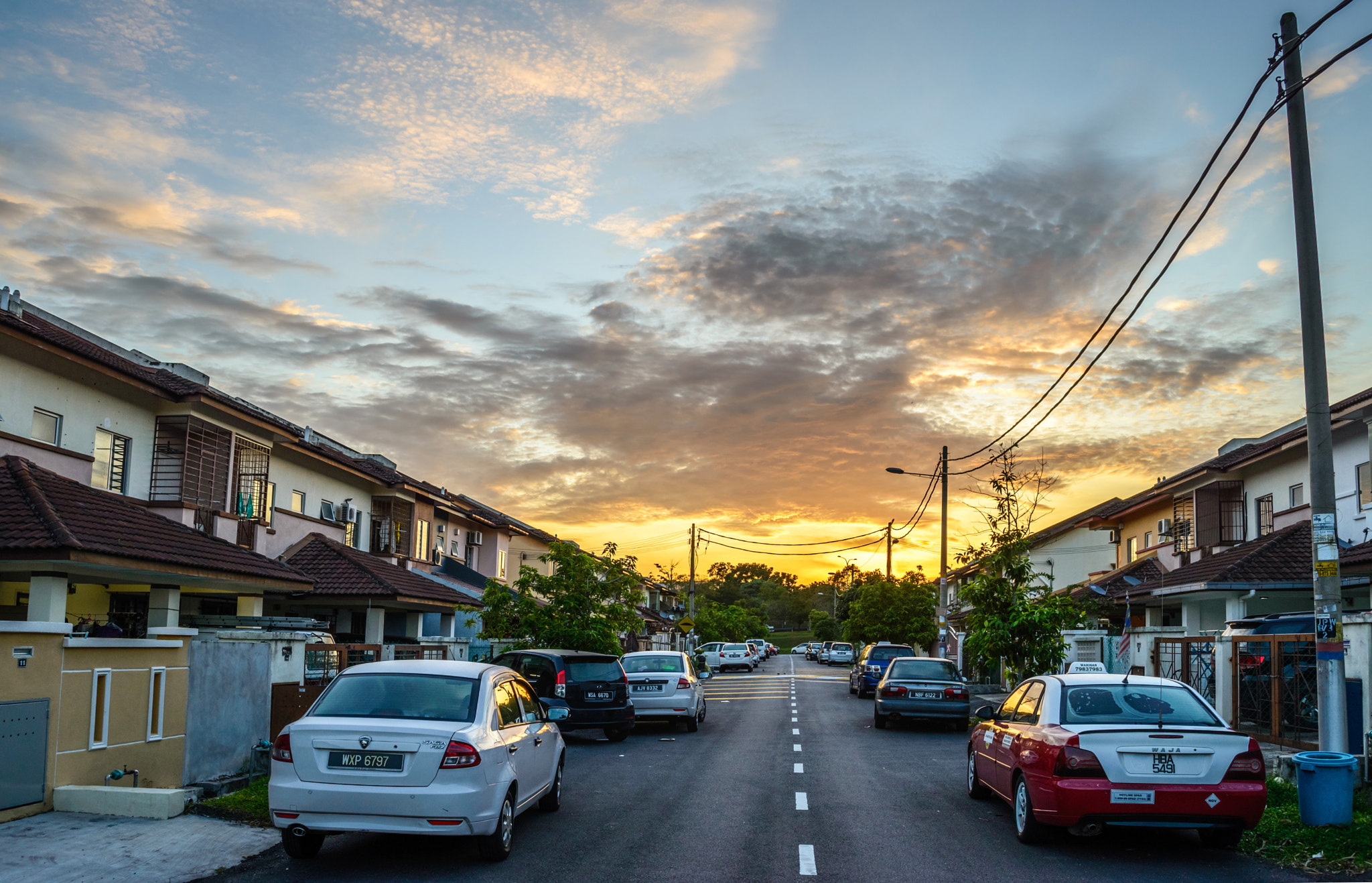 AF Zoom-Nikkor 28-80mm f/3.3-5.6G sample photo. It's another wonderful morning photography
