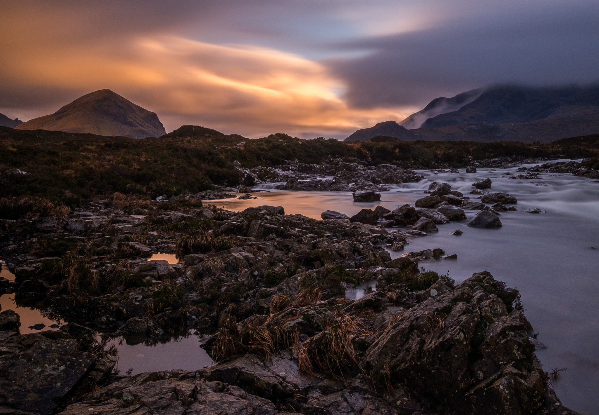 Fujifilm X-T10 + Fujifilm XF 10-24mm F4 R OIS sample photo. Sligachan photography