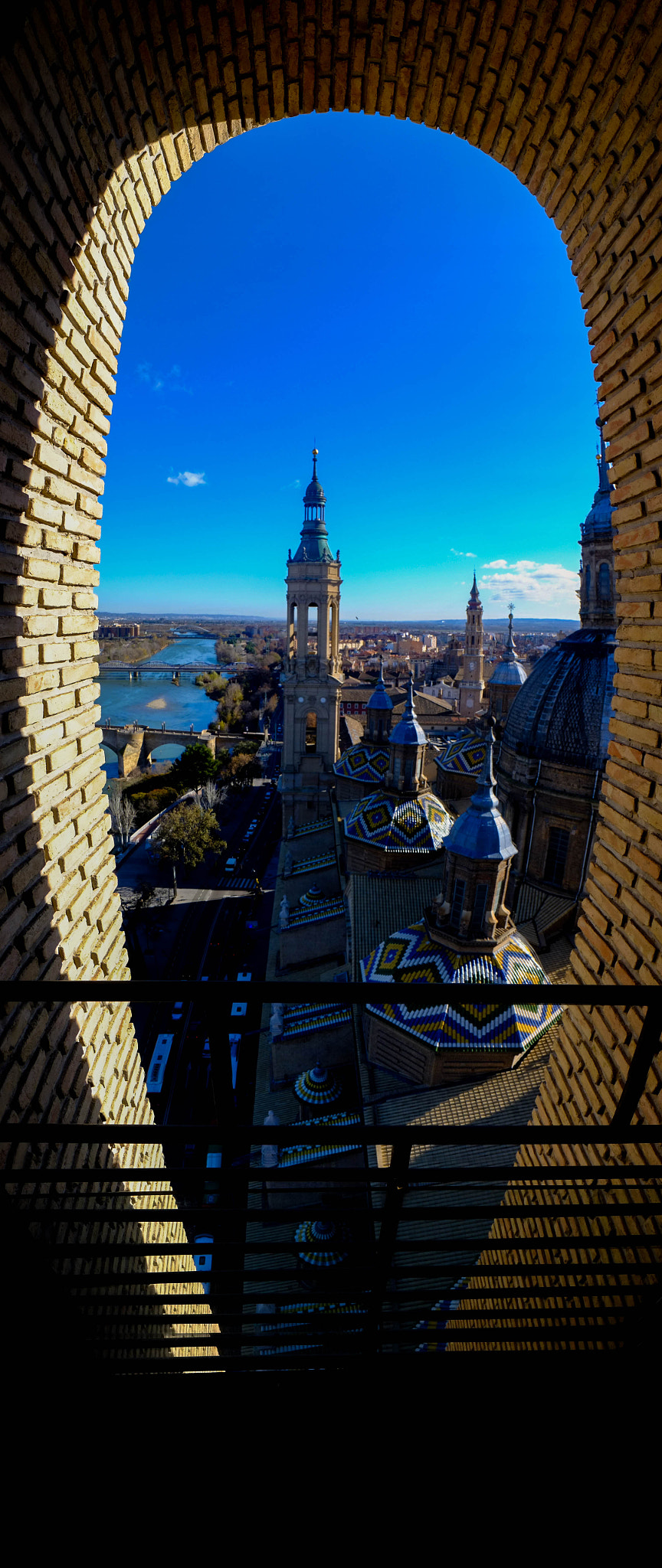 Fujifilm XC 16-50mm F3.5-5.6 OIS sample photo. Basilica del pilar photography