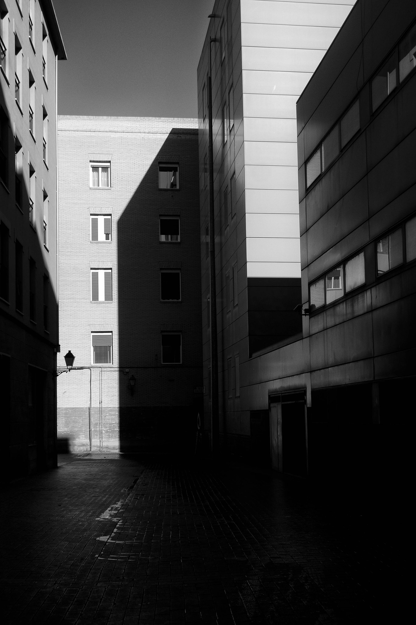 Fujifilm XC 16-50mm F3.5-5.6 OIS sample photo. Shadows photography