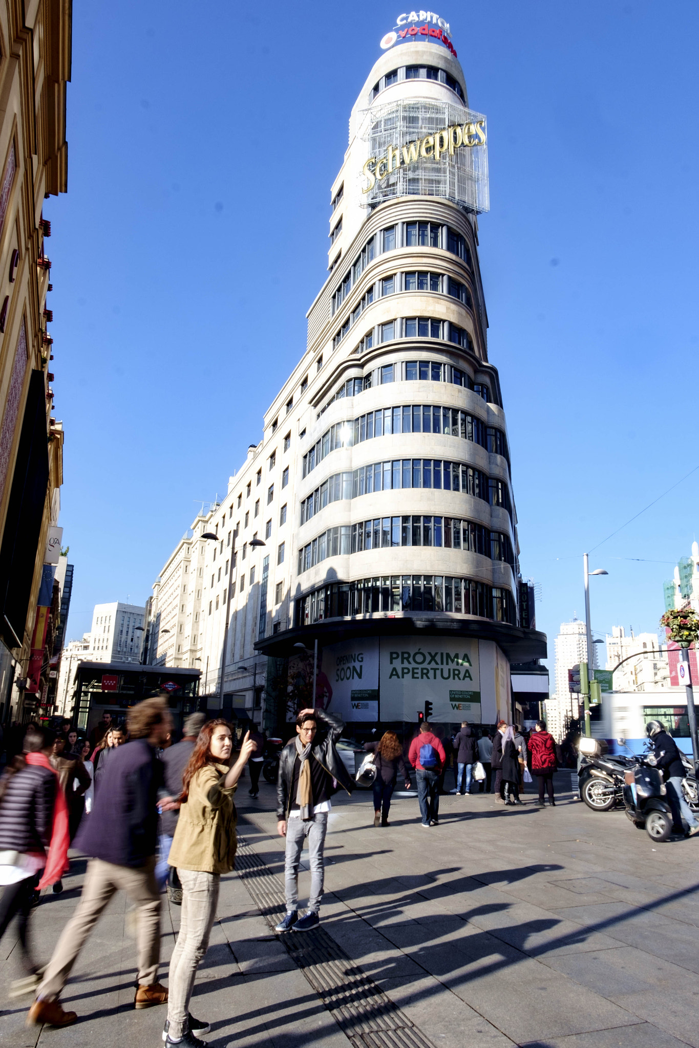 Fujifilm XC 16-50mm F3.5-5.6 OIS sample photo. Gran via photography