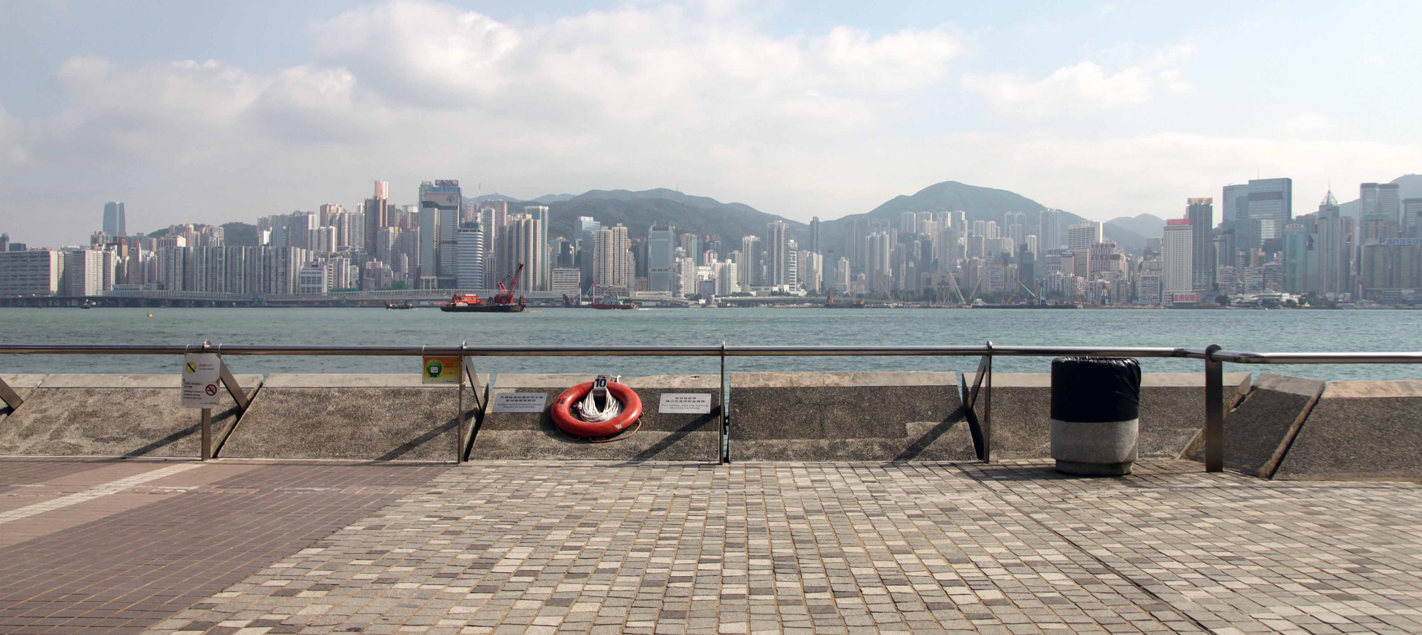 Canon EF-S 17-55mm F2.8 IS USM sample photo. Breathing hong kong photography