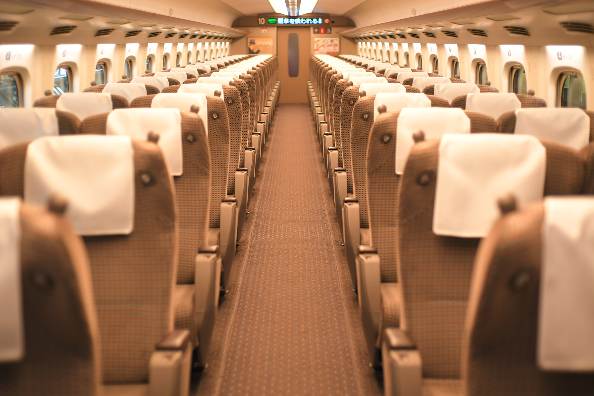 Manual Lens No CPU sample photo. Shinkansen green car photography