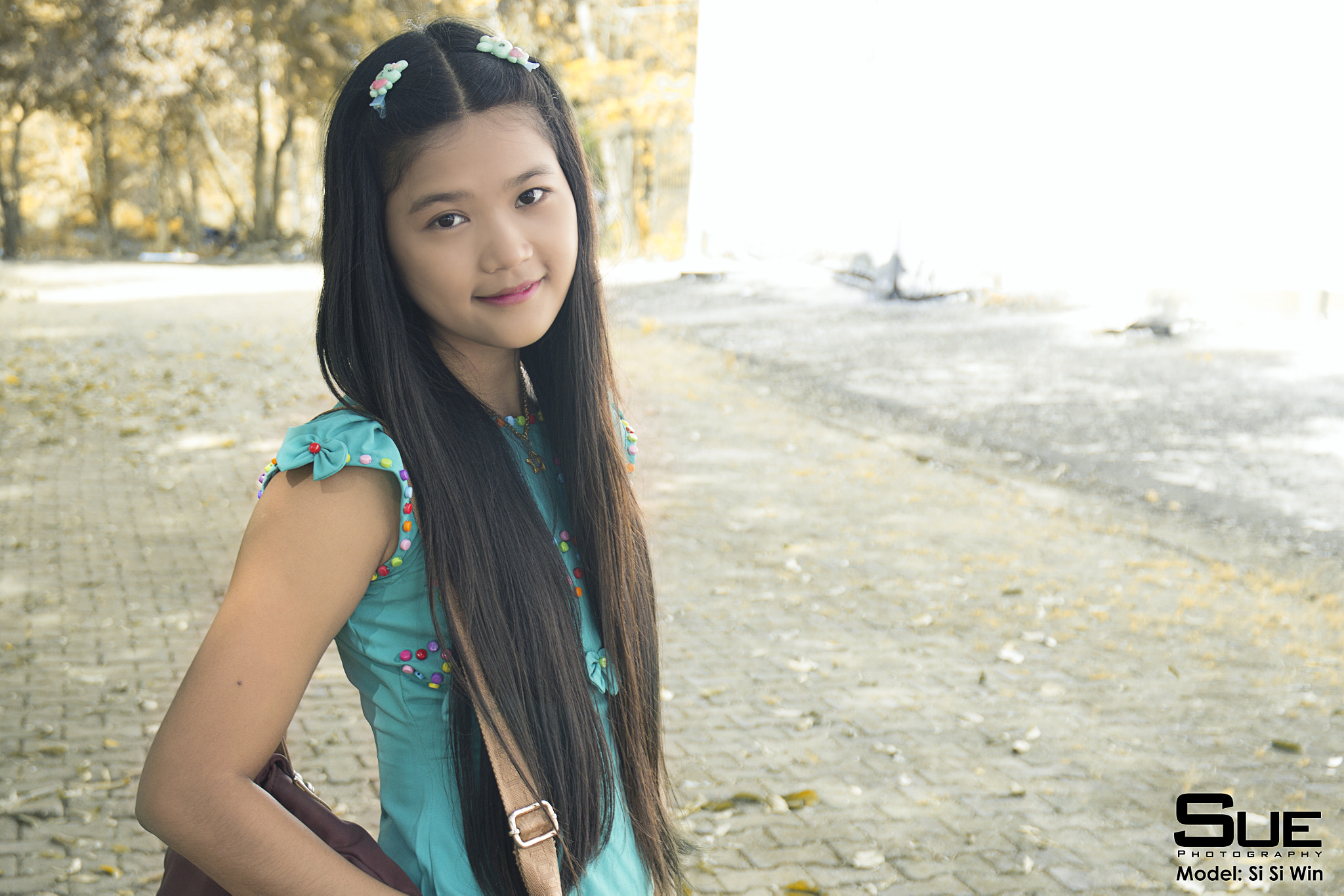 Canon EOS 60D sample photo. School girl photography