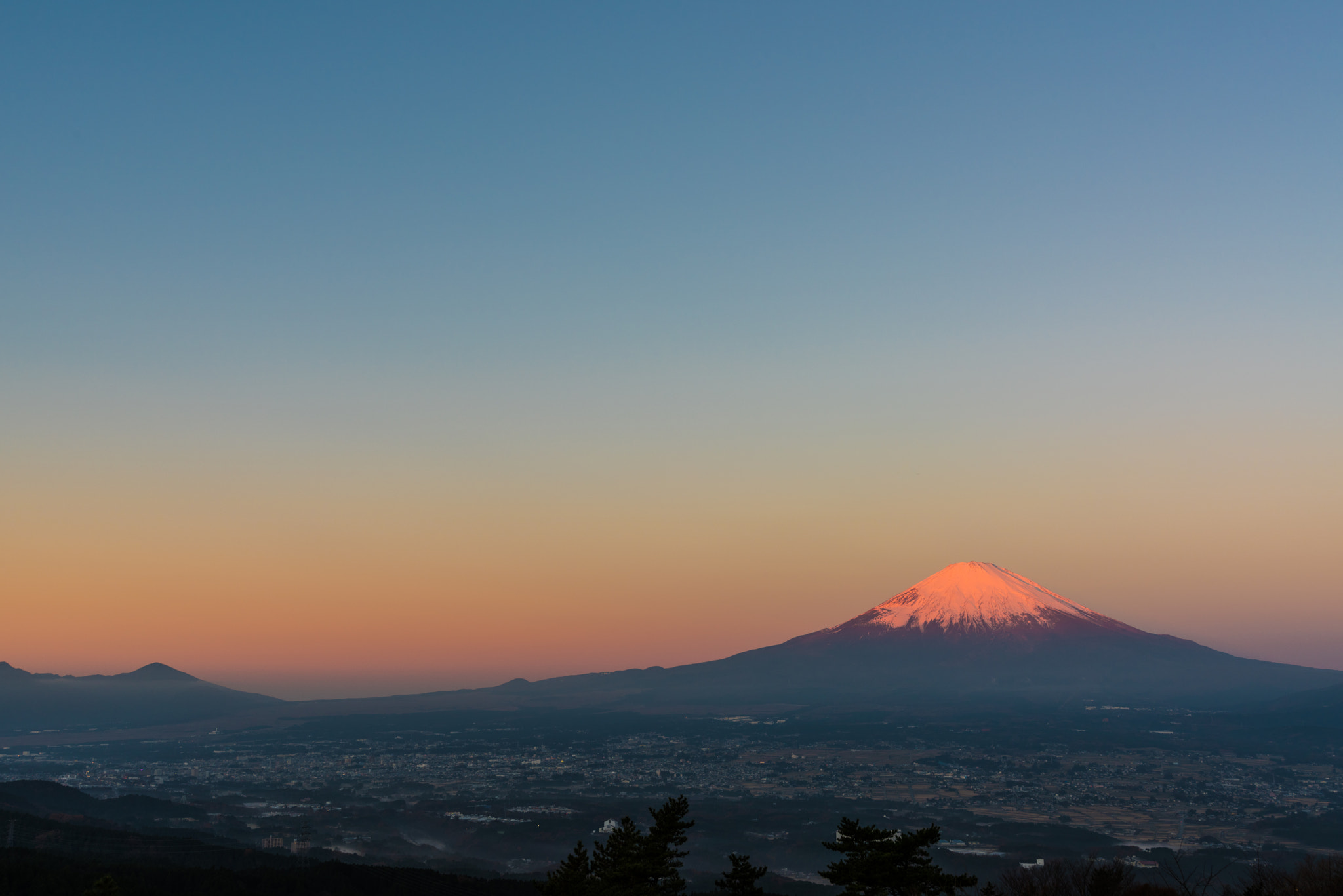 Nikon AF-S Nikkor 18-35mm F3.5-4.5G ED sample photo. Sunrise photography