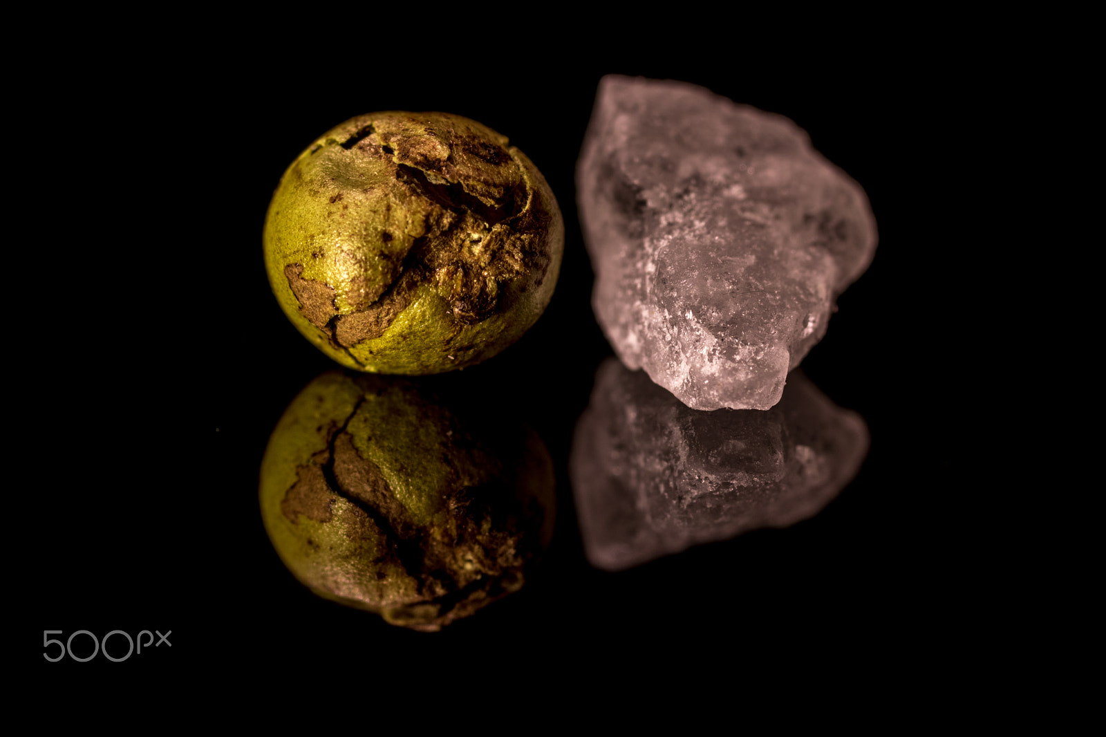 Sigma 105mm F2.8 EX DG Macro sample photo. Salt and pepper photography