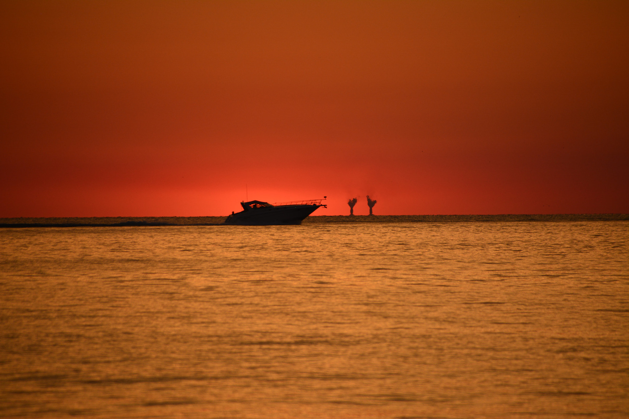 Sigma 18-250mm F3.5-6.3 DC Macro OS HSM sample photo. Sunset at put-in bay island, ohio photography