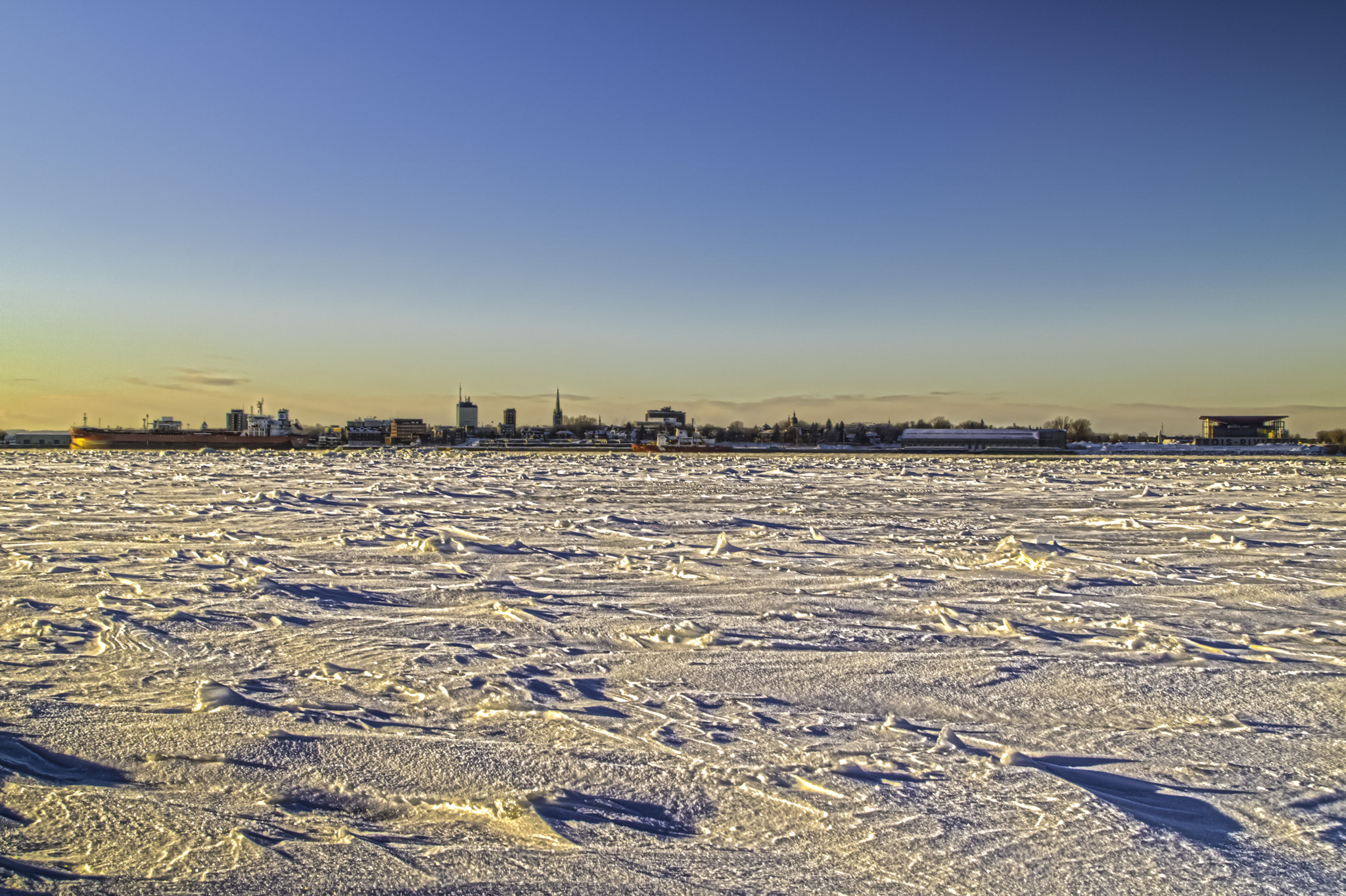 Canon EOS 750D (EOS Rebel T6i / EOS Kiss X8i) sample photo. Trois-rivieres en hiver photography