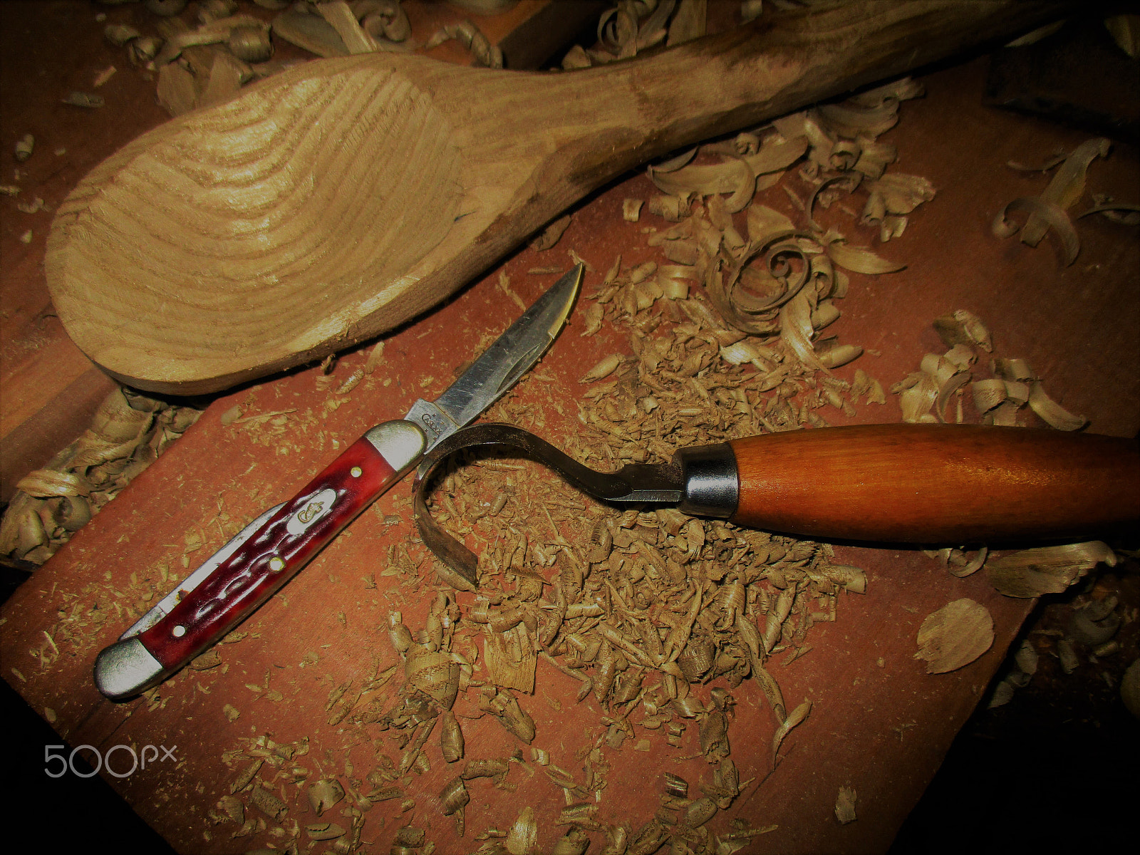 Canon PowerShot ELPH 160 (IXUS 160 / IXY 150) sample photo. Spoon carving photography