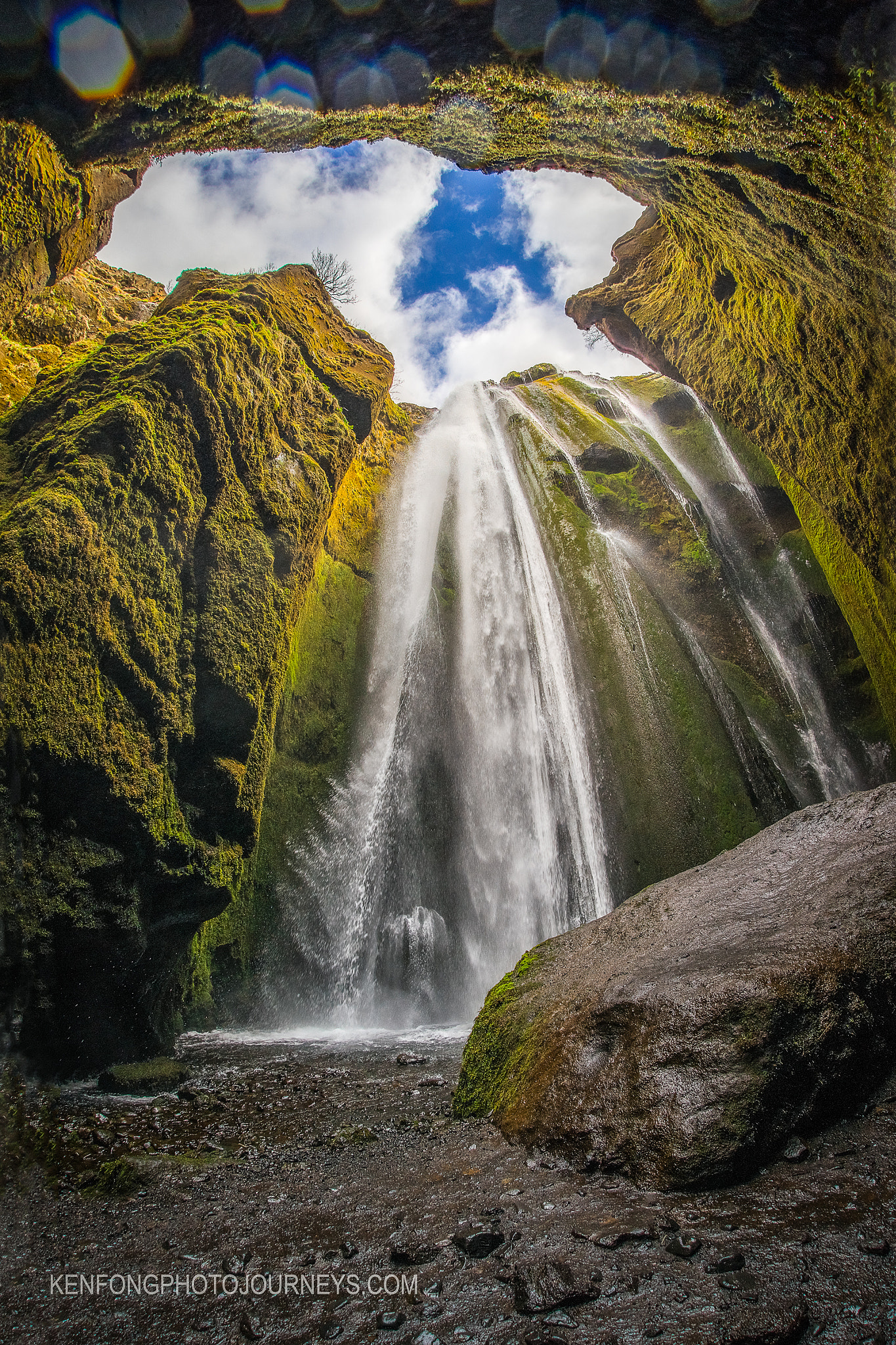 15mm F2.8 sample photo. Gljufrafoss photography