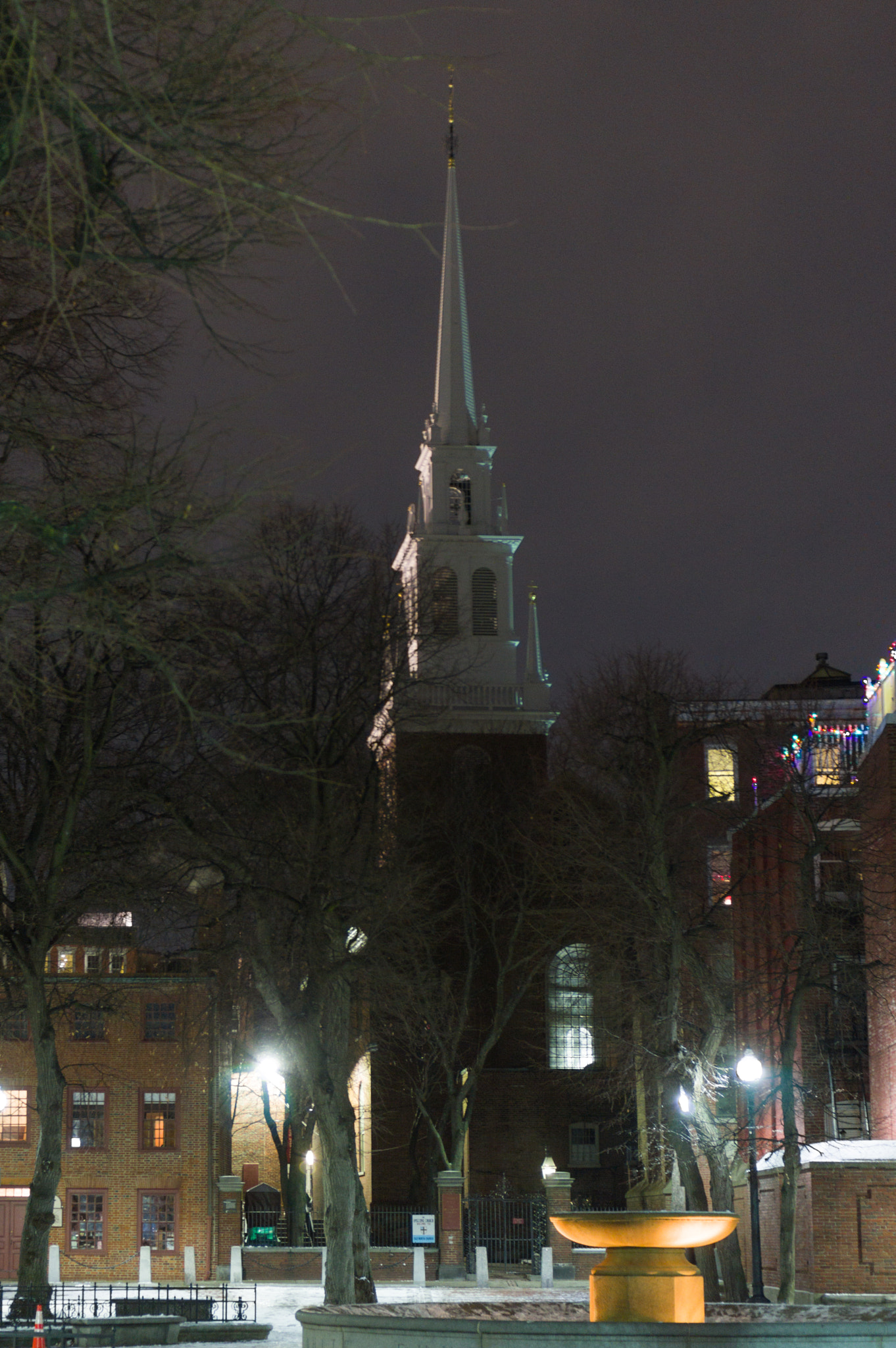 Pentax K-3 II sample photo. North end courtyard photography