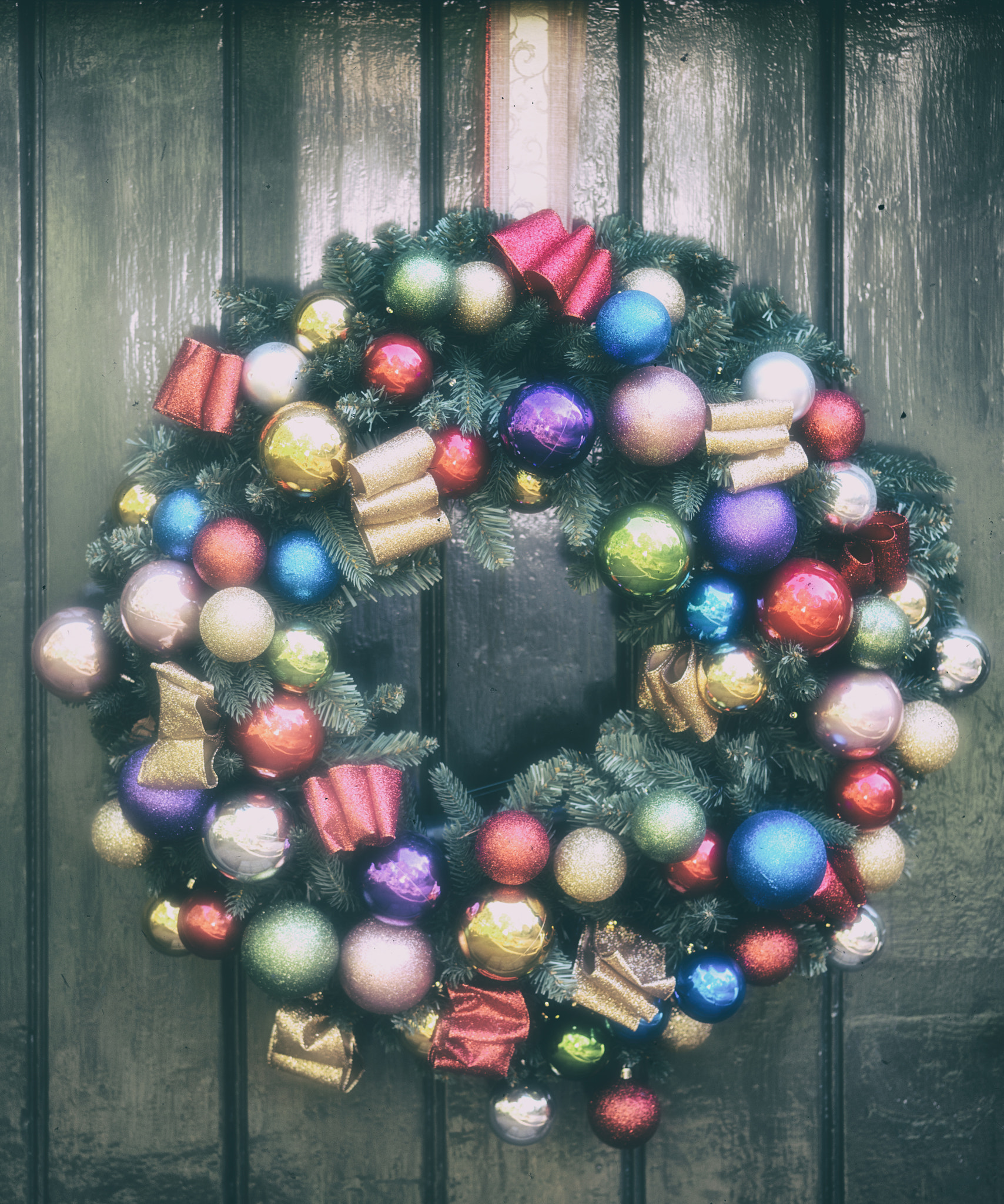 Nikon D800 + Sigma 105mm F2.8 EX DG Macro sample photo. Close up of beautiful old fashioned retro vintage style christma photography