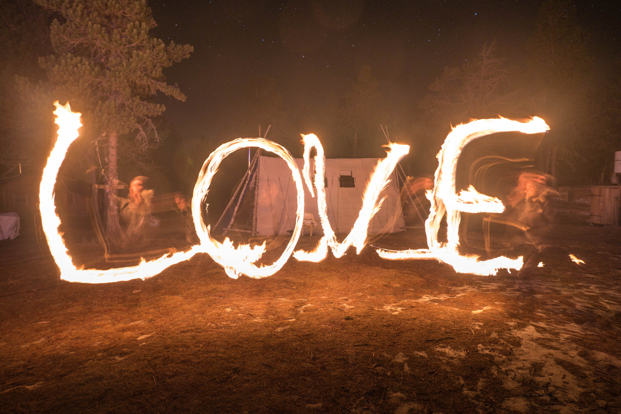 Panasonic Lumix DMC-GX7 + Panasonic Lumix G Vario 7-14mm F4 ASPH sample photo. Love in light painting photography