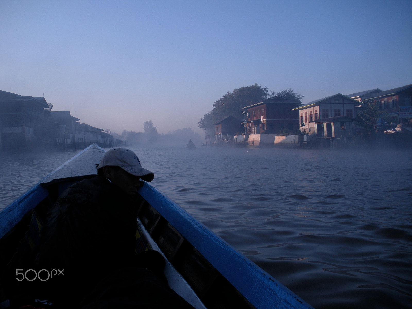 Nikon Coolpix S550 sample photo. On a boat, burma photography