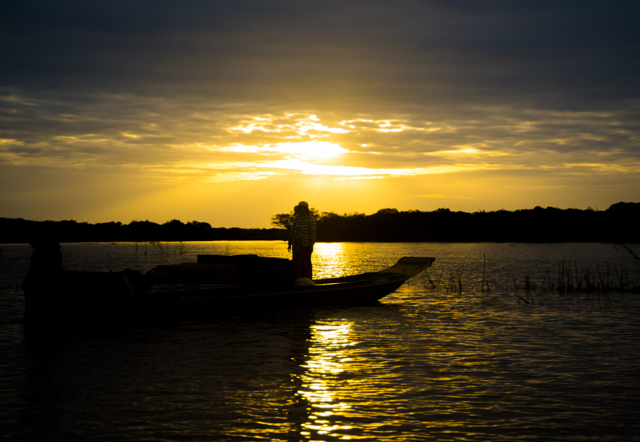 Nikon D800 sample photo. Sunset in ton-le sap, cambodia photography