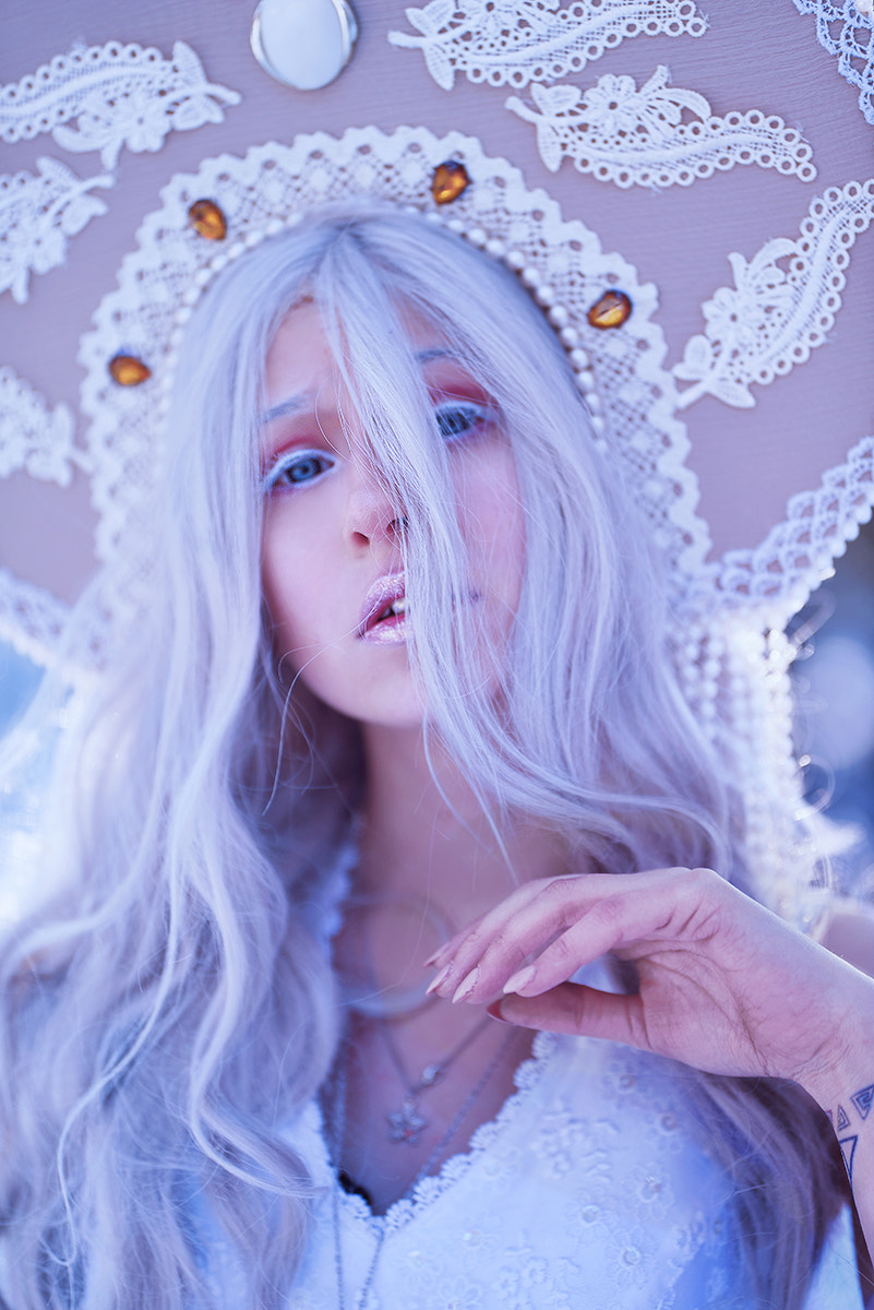 Nikon D750 + Sigma 105mm F2.8 EX DG Macro sample photo. Winter queen photography